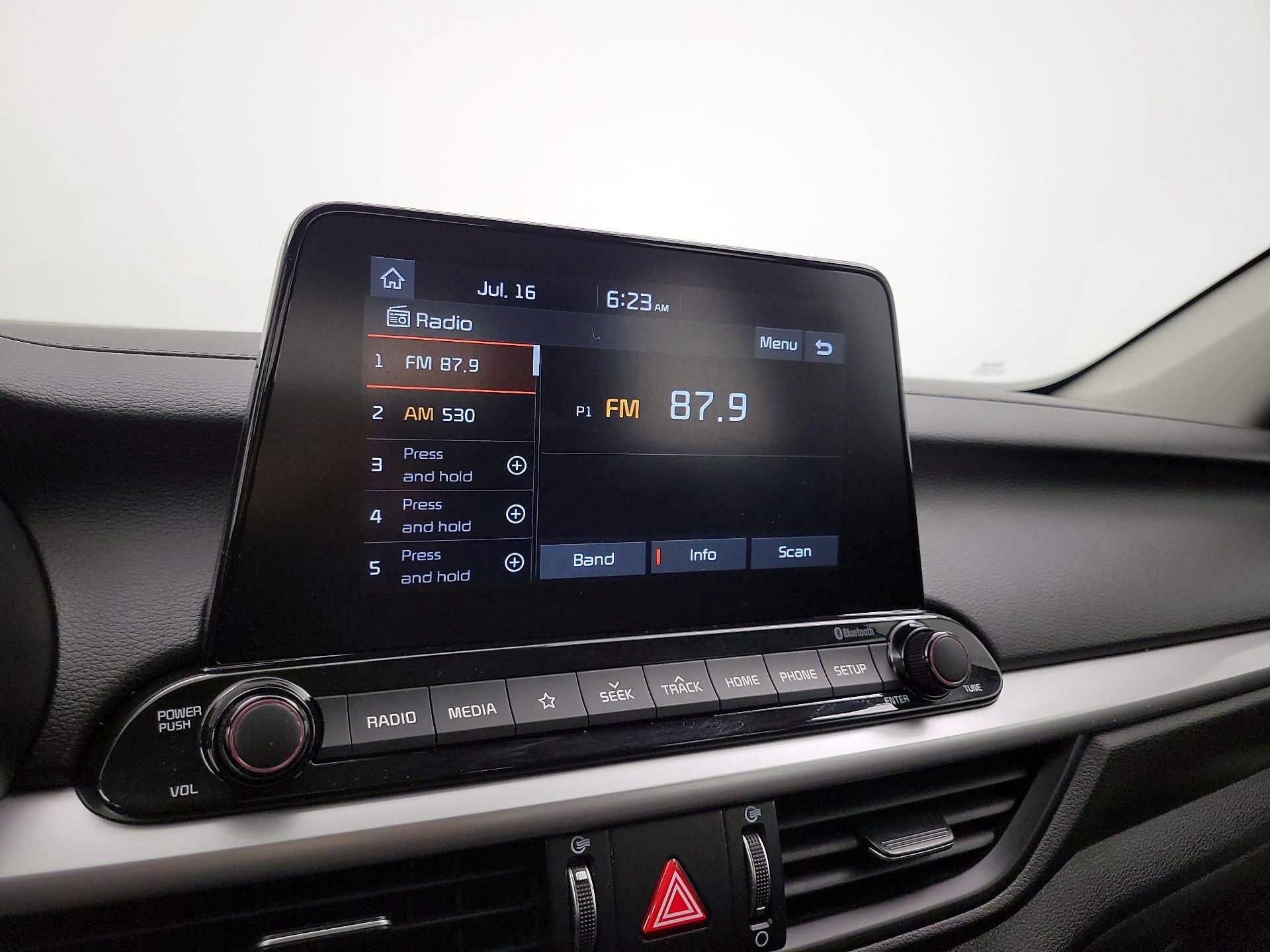 Thumbnail: 2020 Kia Forte - 15