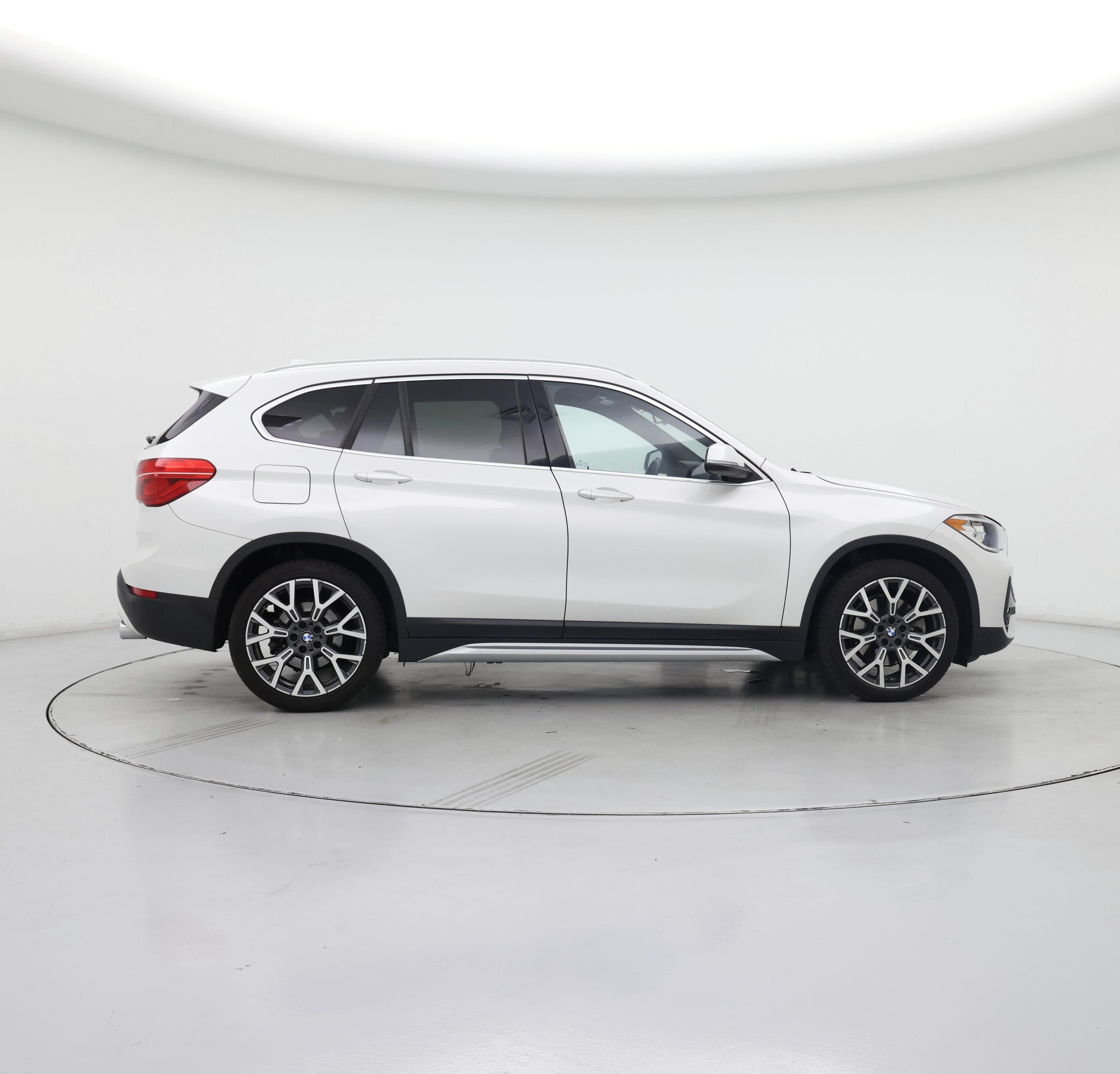 Thumbnail: 2020 BMW X1 - 7