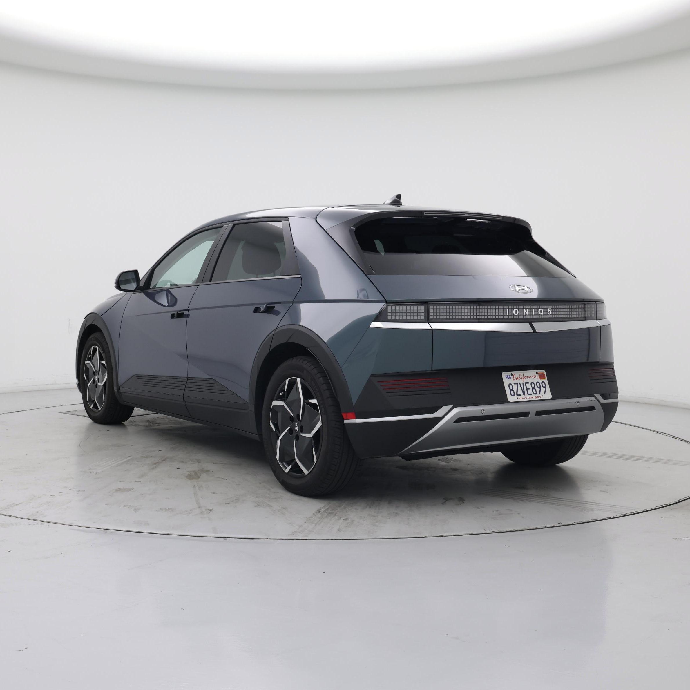 Thumbnail: 2022 Hyundai Ioniq 5 - 2