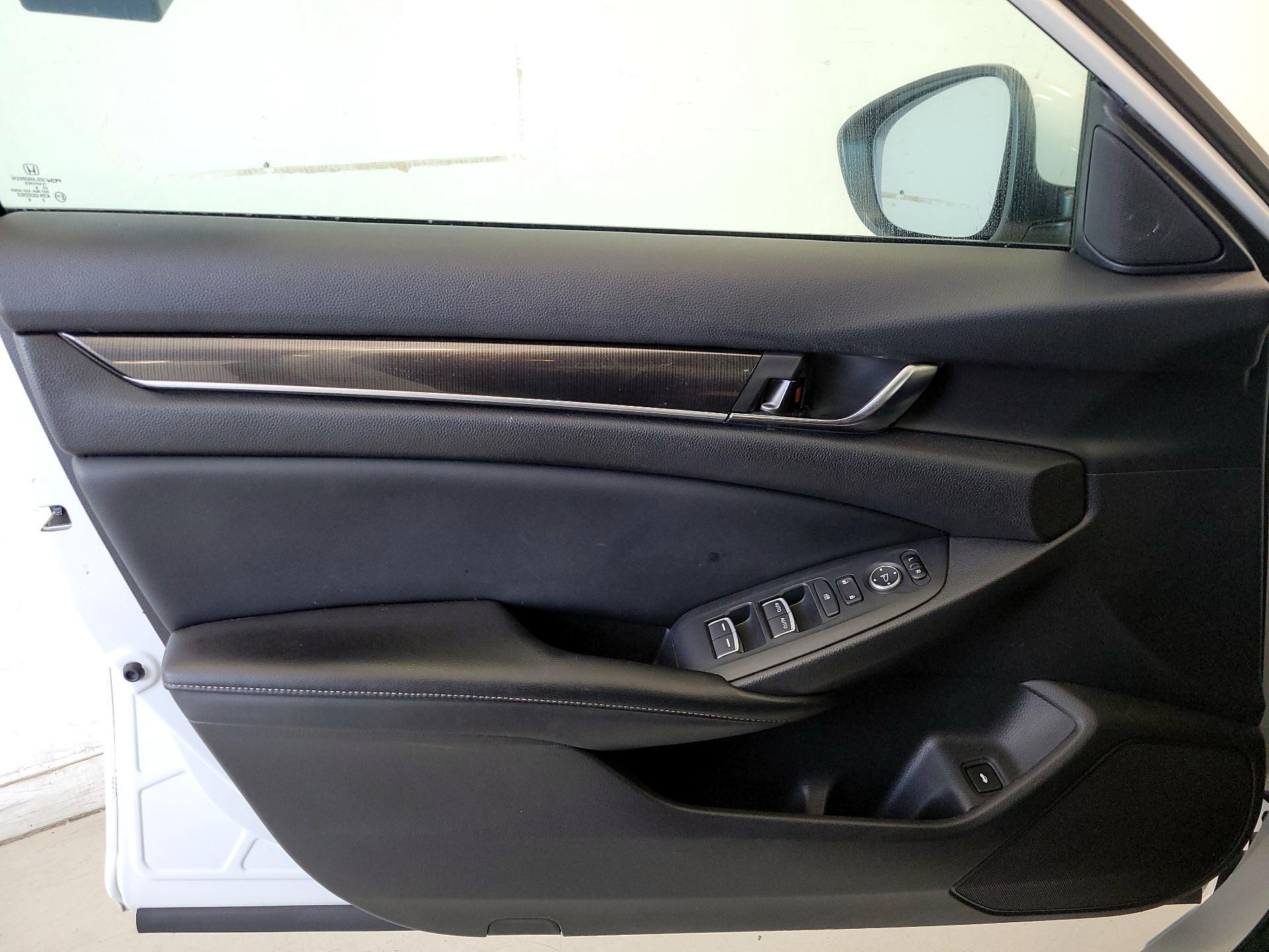 Thumbnail: 2018 Honda Accord - 12