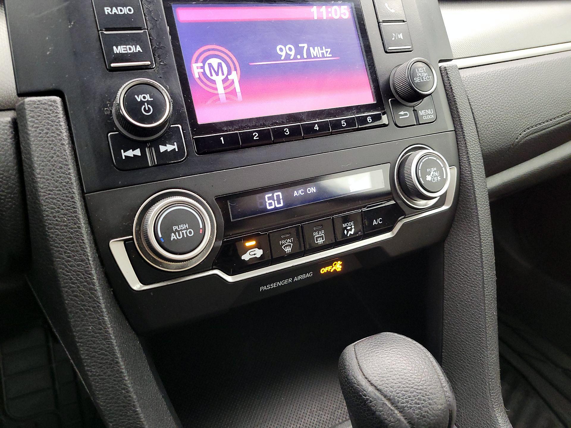 Thumbnail: 2017 Honda Civic - 16