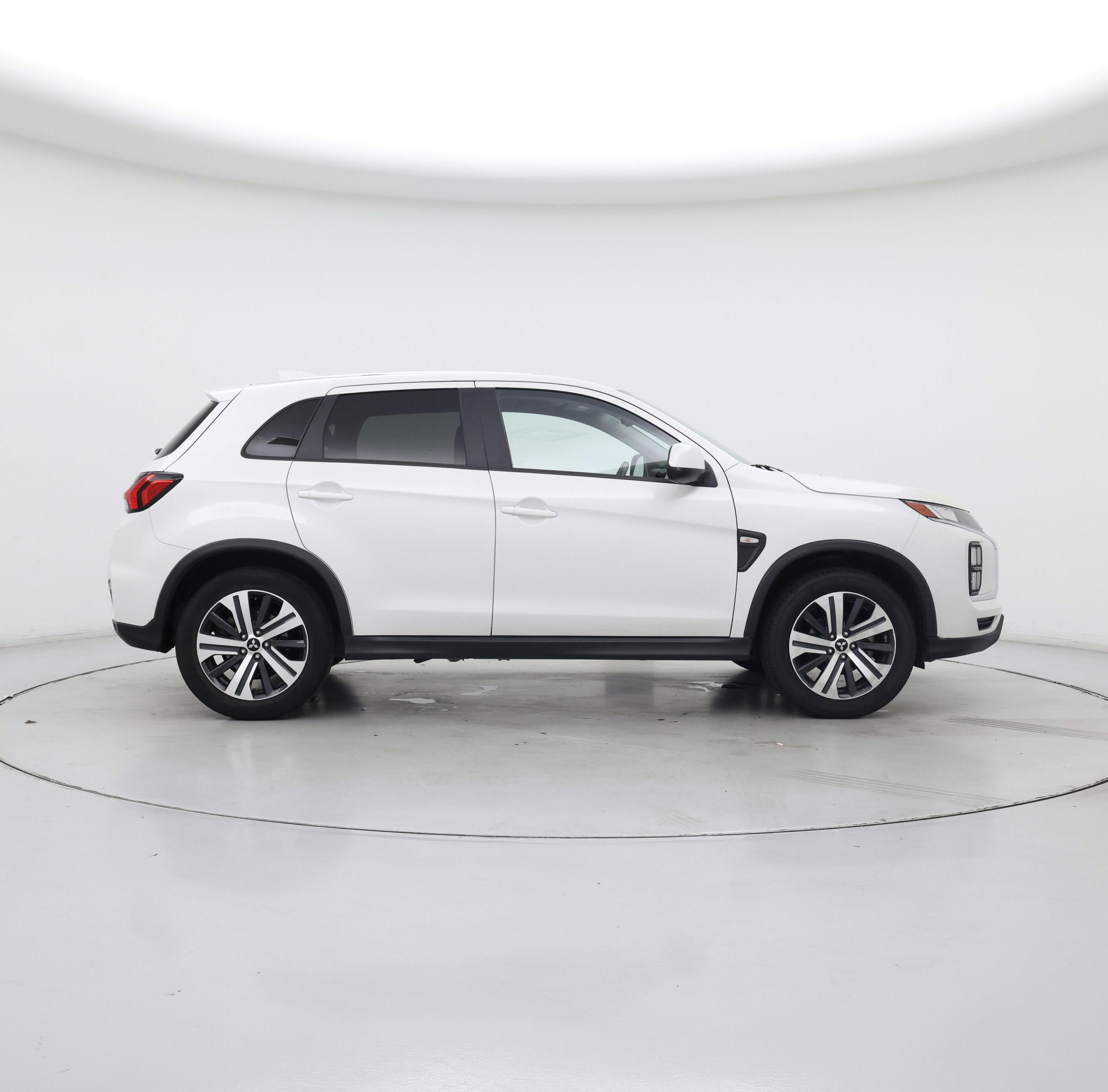 Thumbnail: 2021 Mitsubishi Outlander Sport - 7