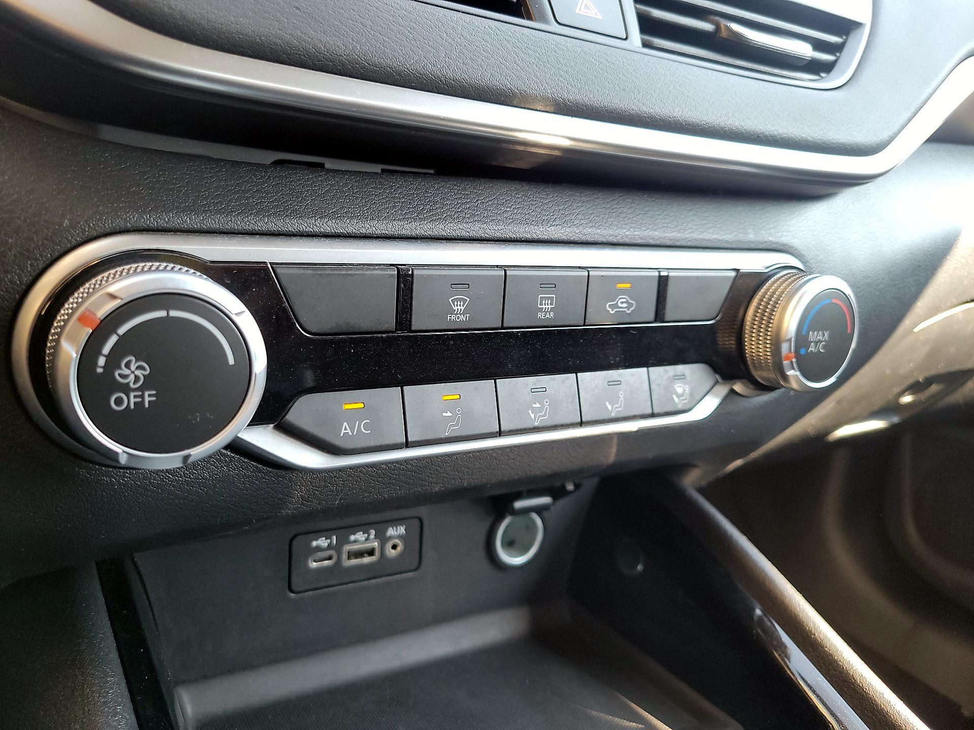 Thumbnail: 2021 Nissan Altima - 16