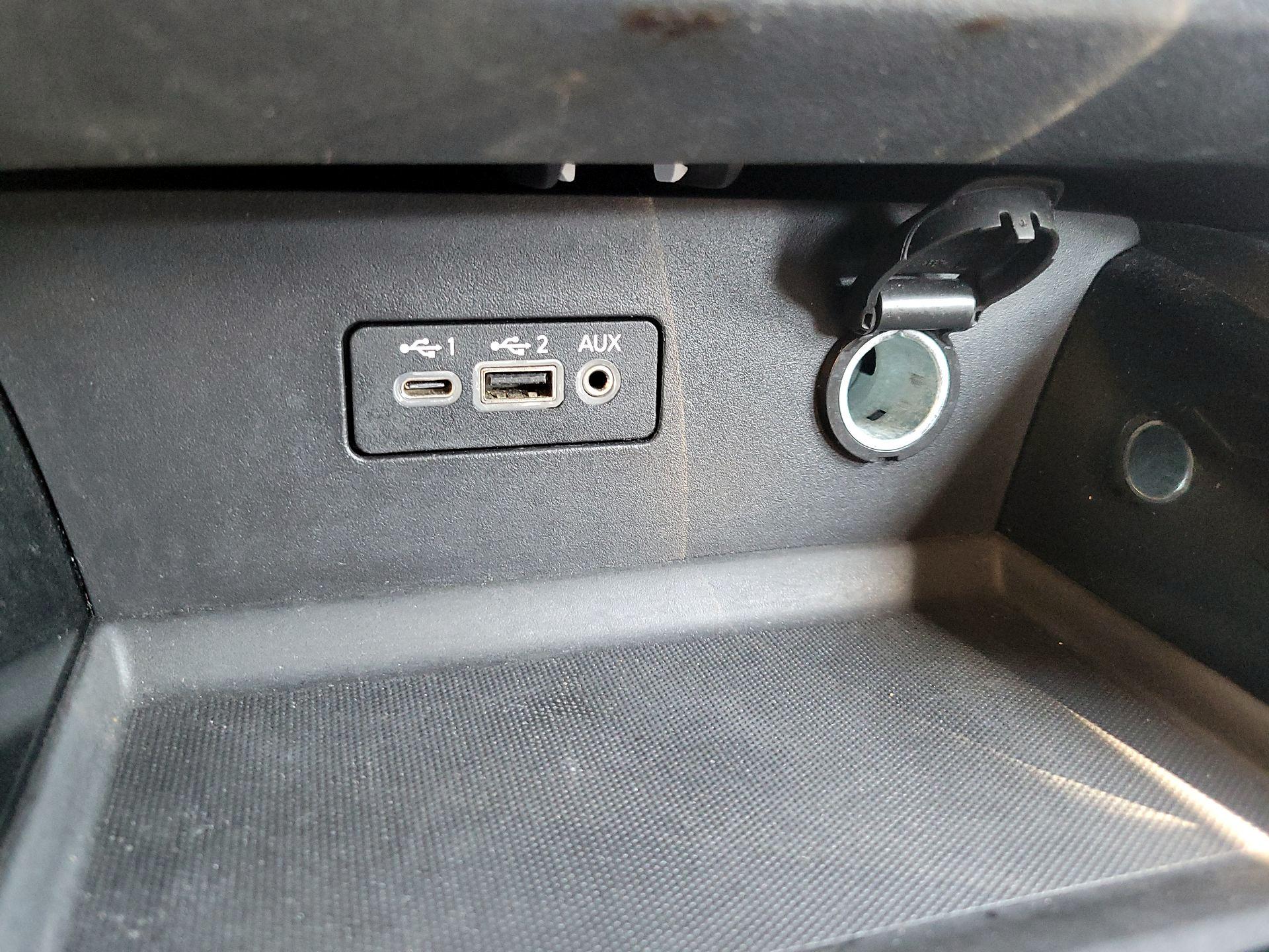 Thumbnail: 2021 Nissan Altima - 18