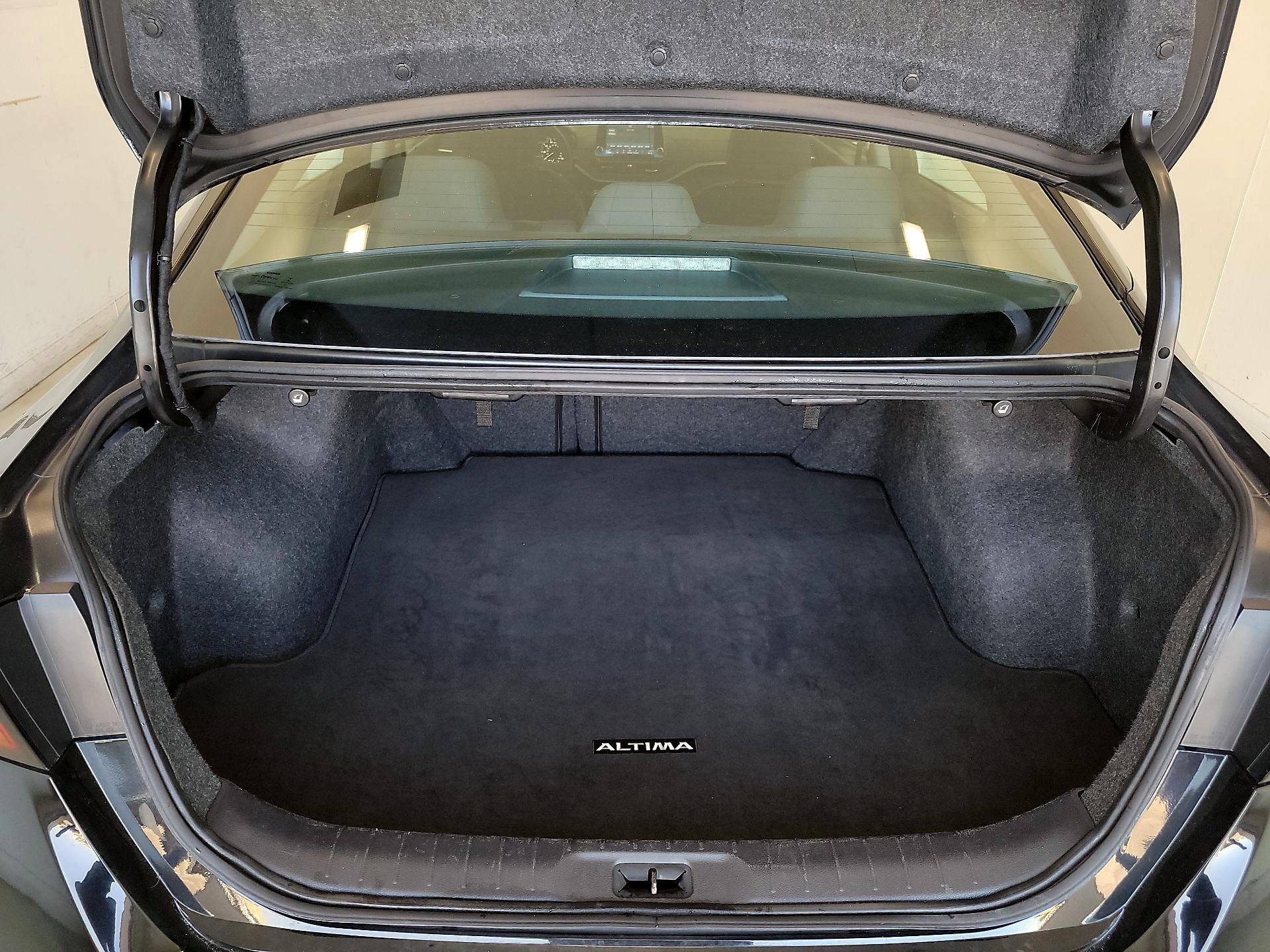 Thumbnail: 2021 Nissan Altima - 20