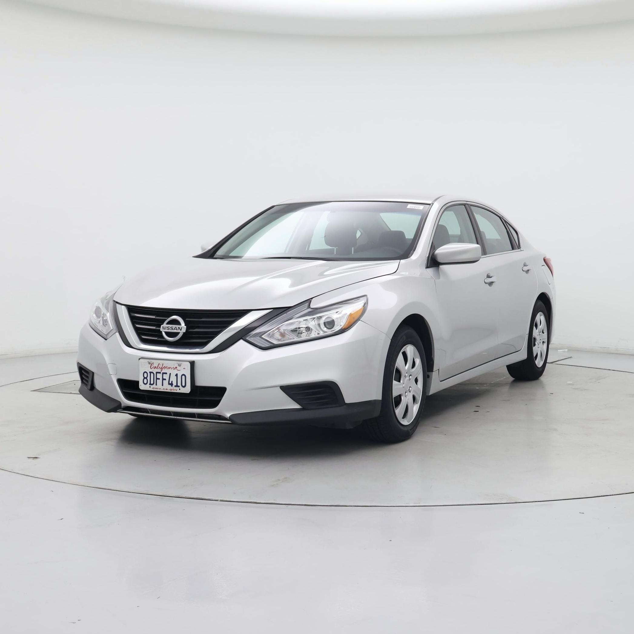 Thumbnail: 2018 Nissan Altima - 4