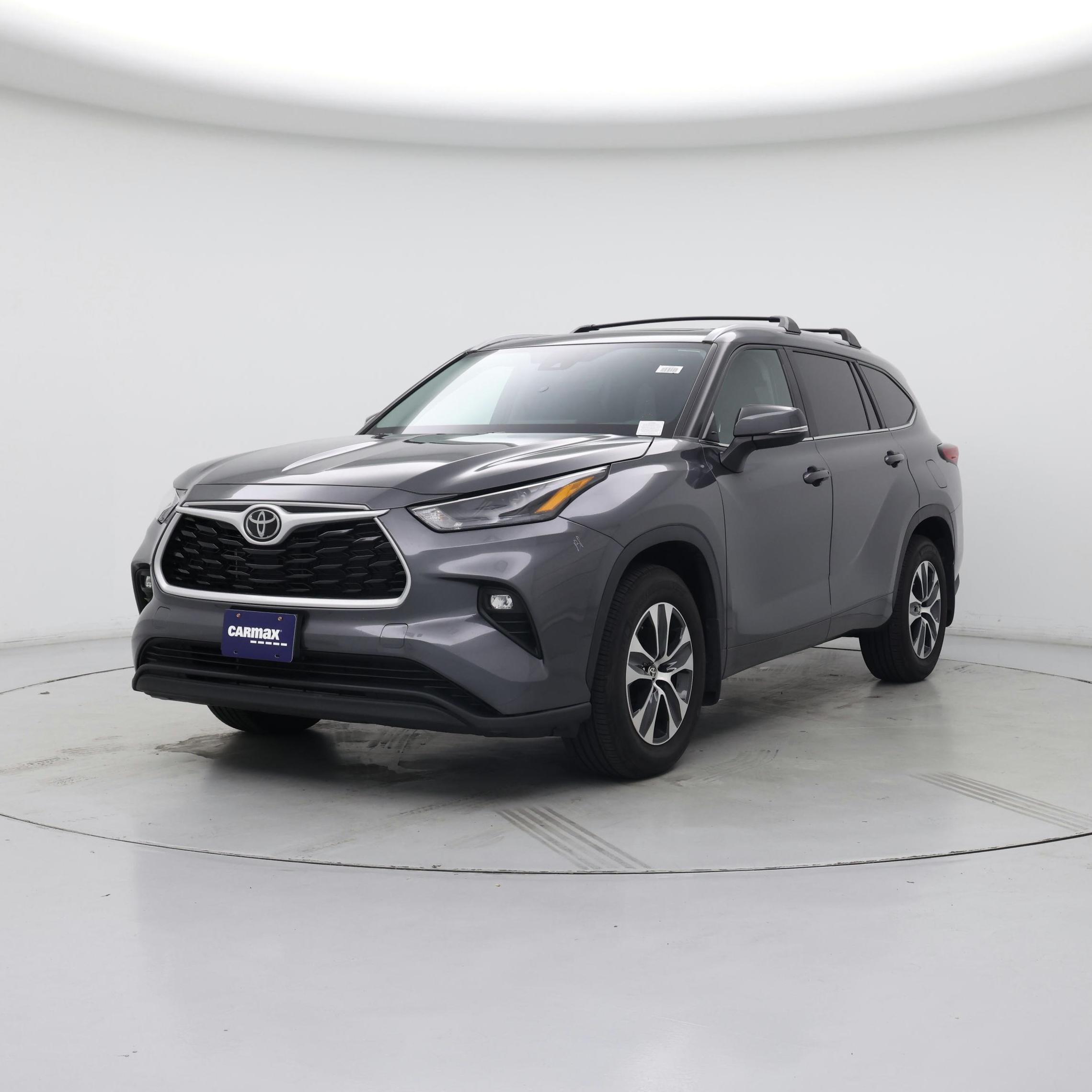 Thumbnail: 2023 Toyota Highlander - 4