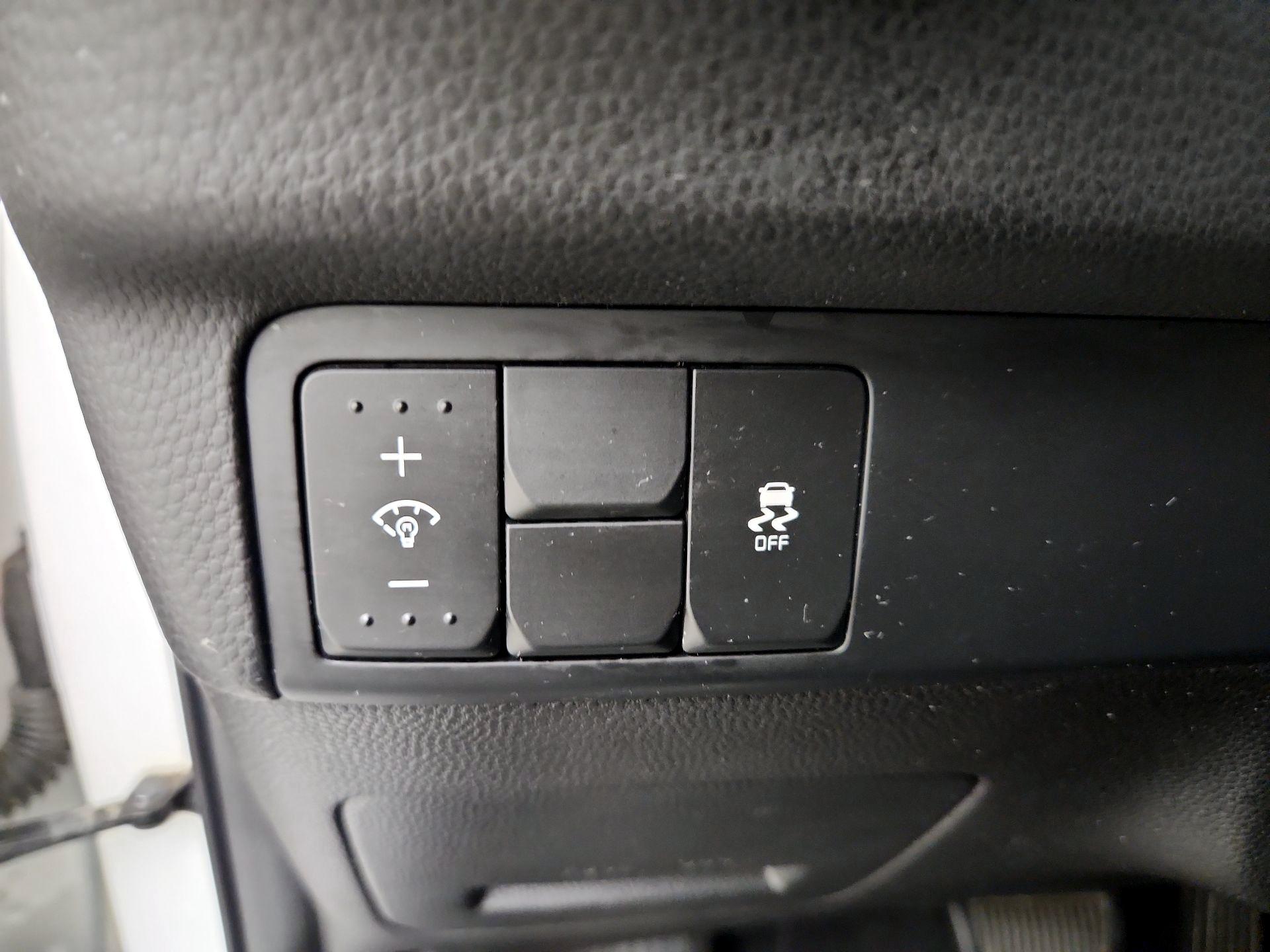 Thumbnail: 2016 Kia Soul - 13