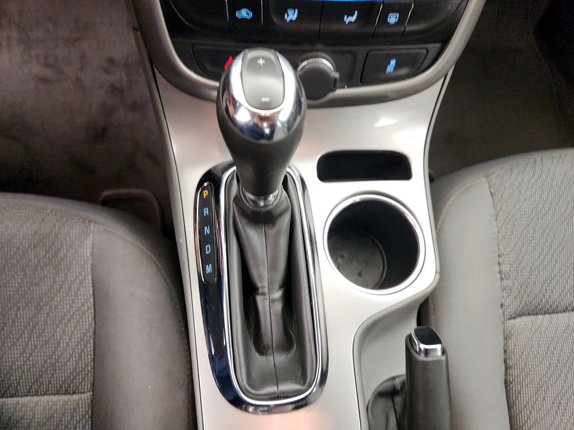 Thumbnail: 2016 Chevrolet Malibu - 16