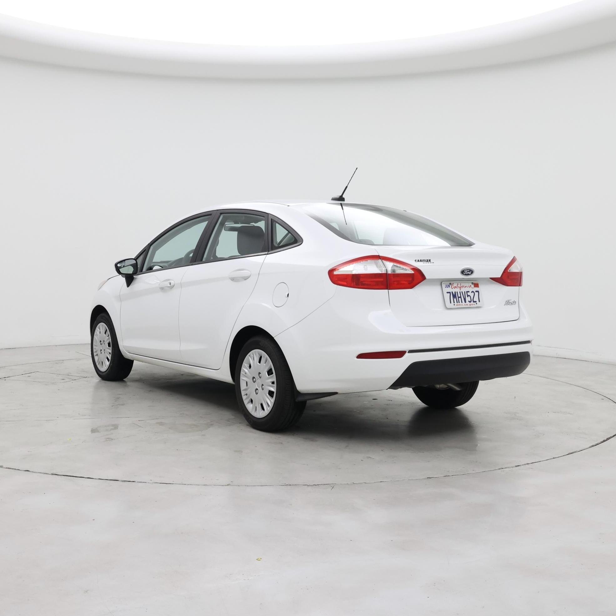 Thumbnail: 2015 Ford Fiesta - 2