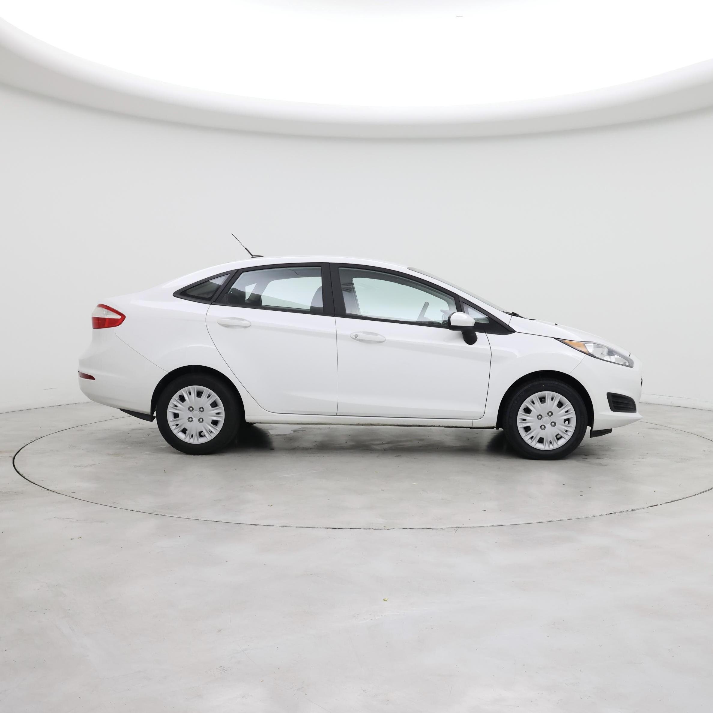 Thumbnail: 2015 Ford Fiesta - 7