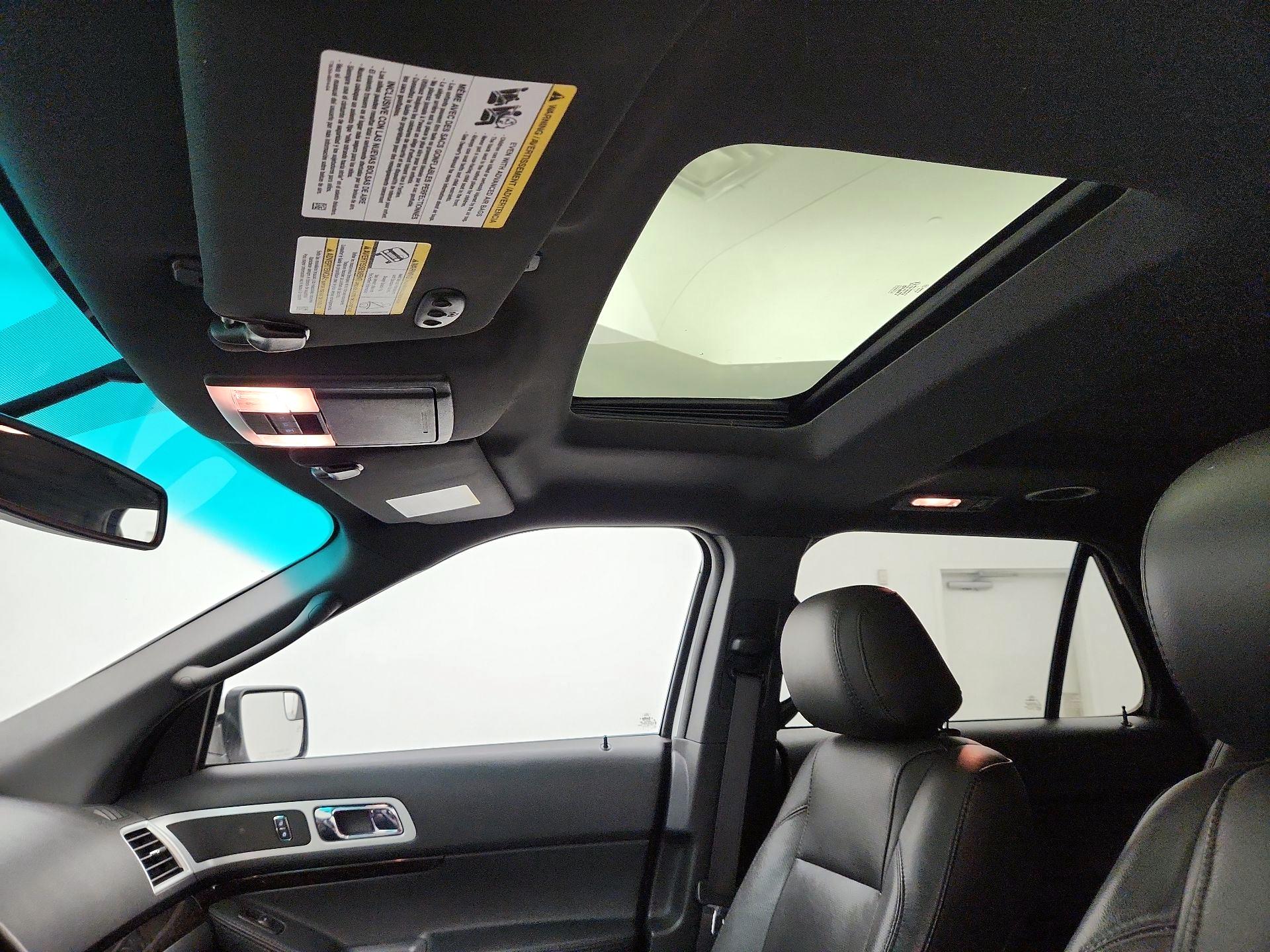 Thumbnail: 2015 Ford Explorer - 19