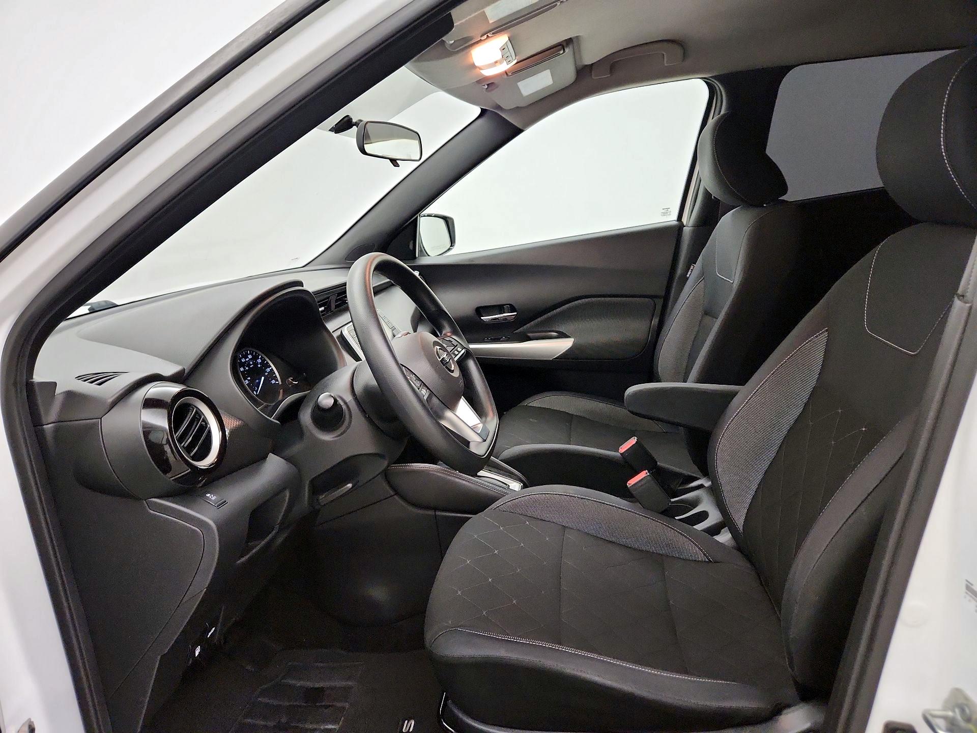 Thumbnail: 2019 Nissan Kicks - 11