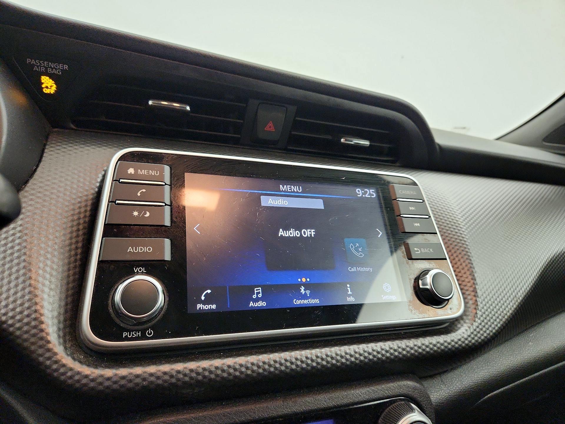 Thumbnail: 2019 Nissan Kicks - 14