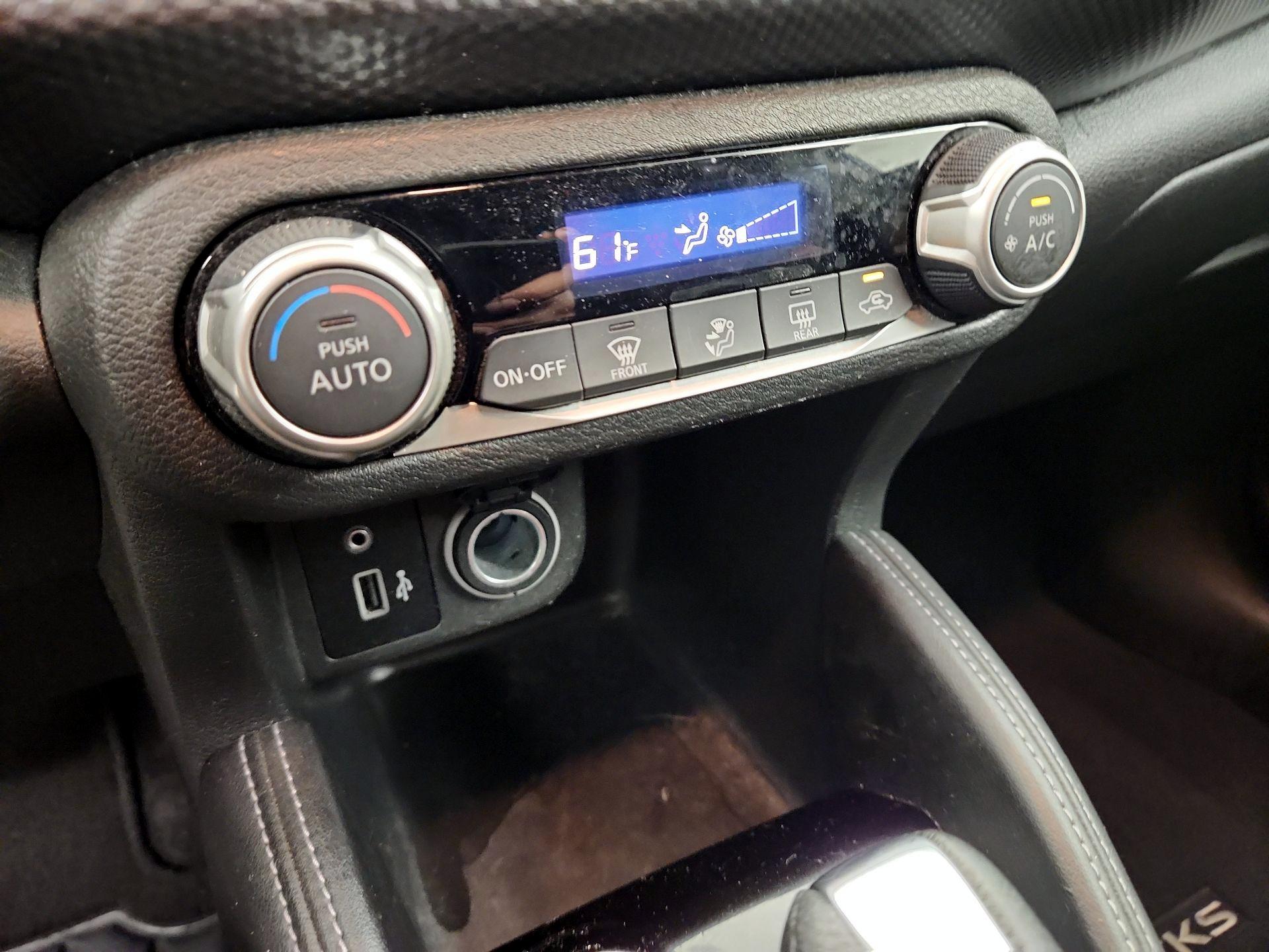 Thumbnail: 2019 Nissan Kicks - 15