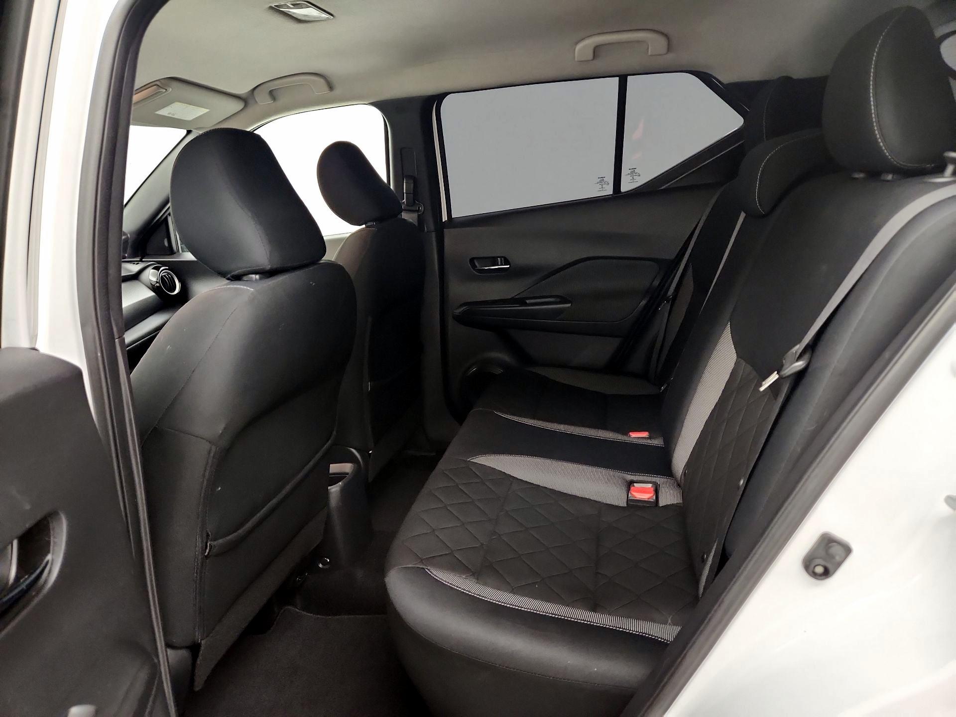 Thumbnail: 2019 Nissan Kicks - 18