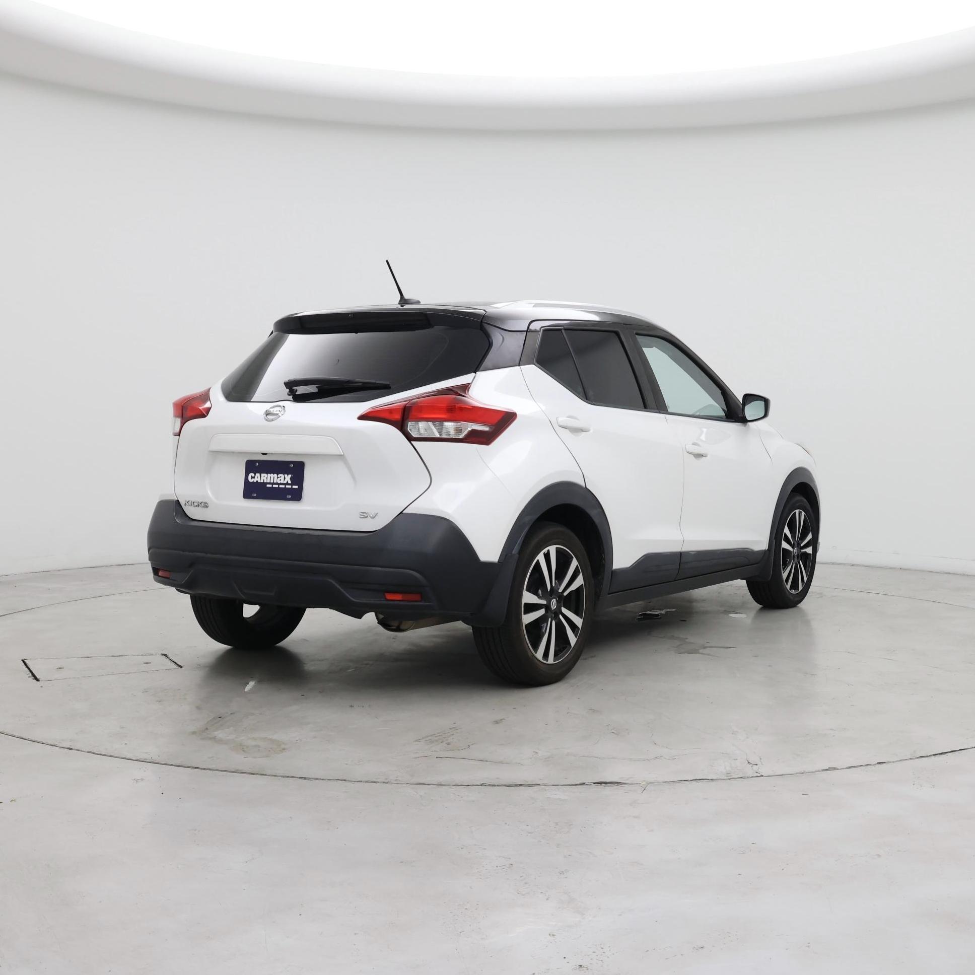 Thumbnail: 2019 Nissan Kicks - 8