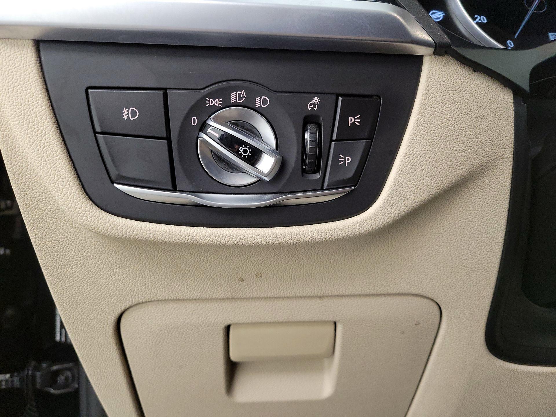Thumbnail: 2019 BMW X3 - 12