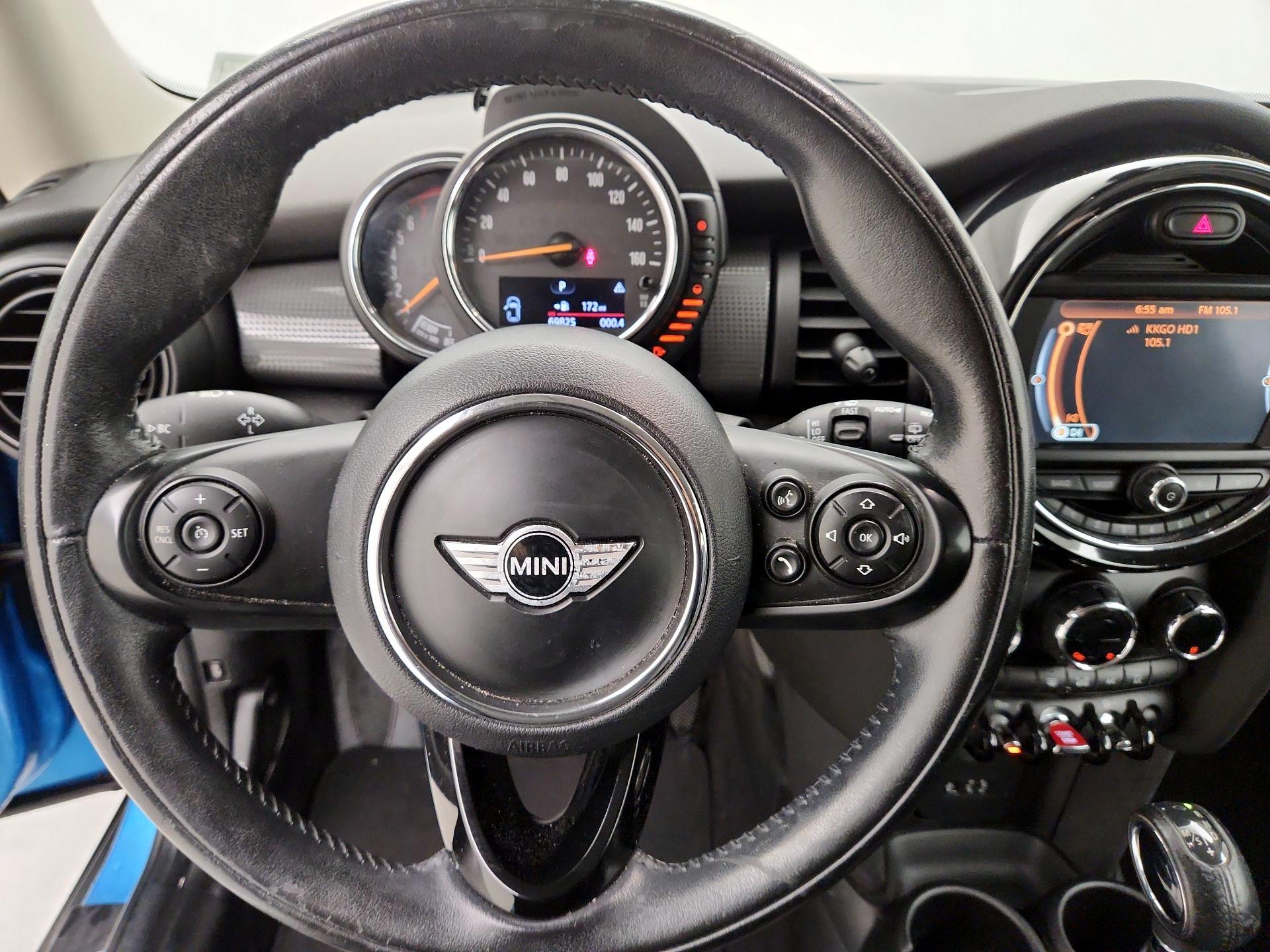 Thumbnail: 2017 MINI Cooper Hardtop - 10