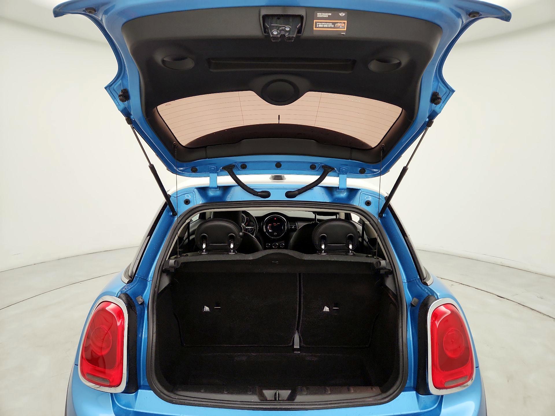 Thumbnail: 2017 MINI Cooper Hardtop - 20