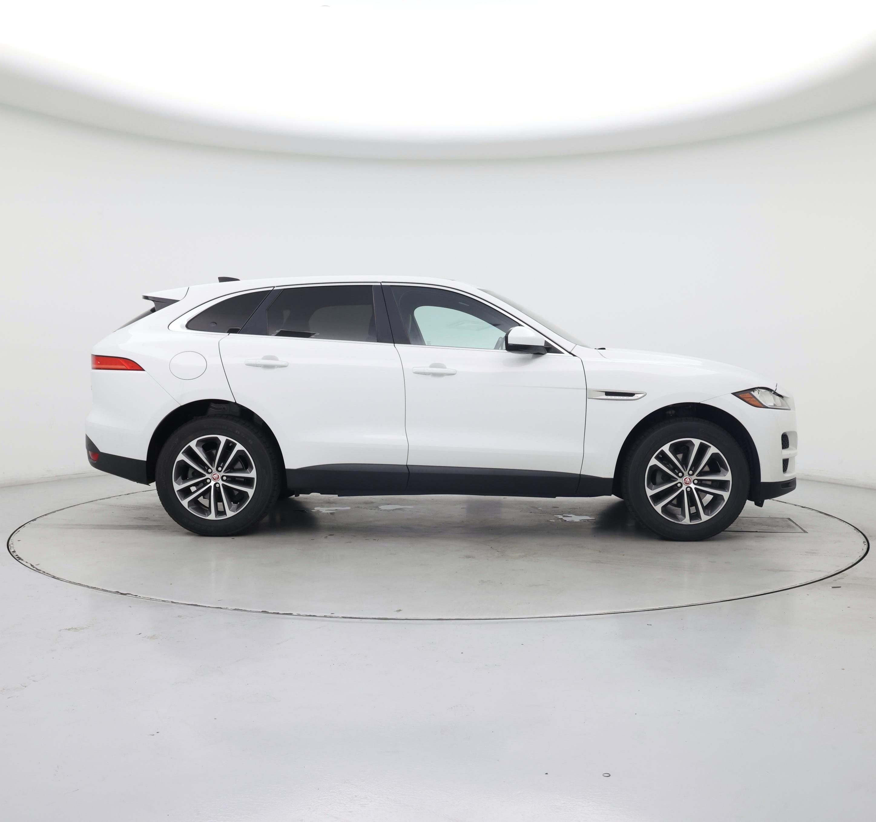 Thumbnail: 2020 Jaguar F-Pace - 7