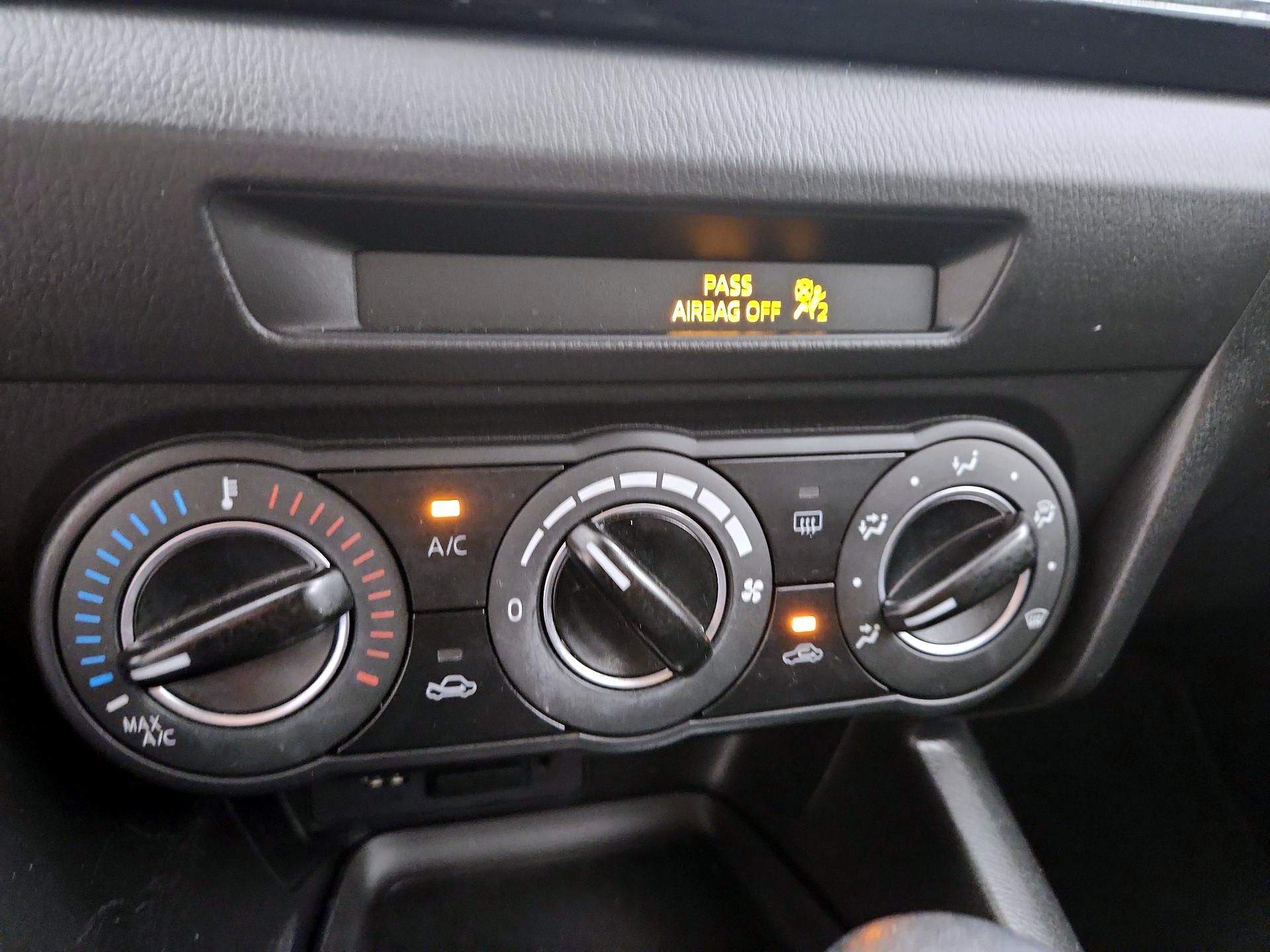 Thumbnail: 2015 Mazda Mazda3 - 16