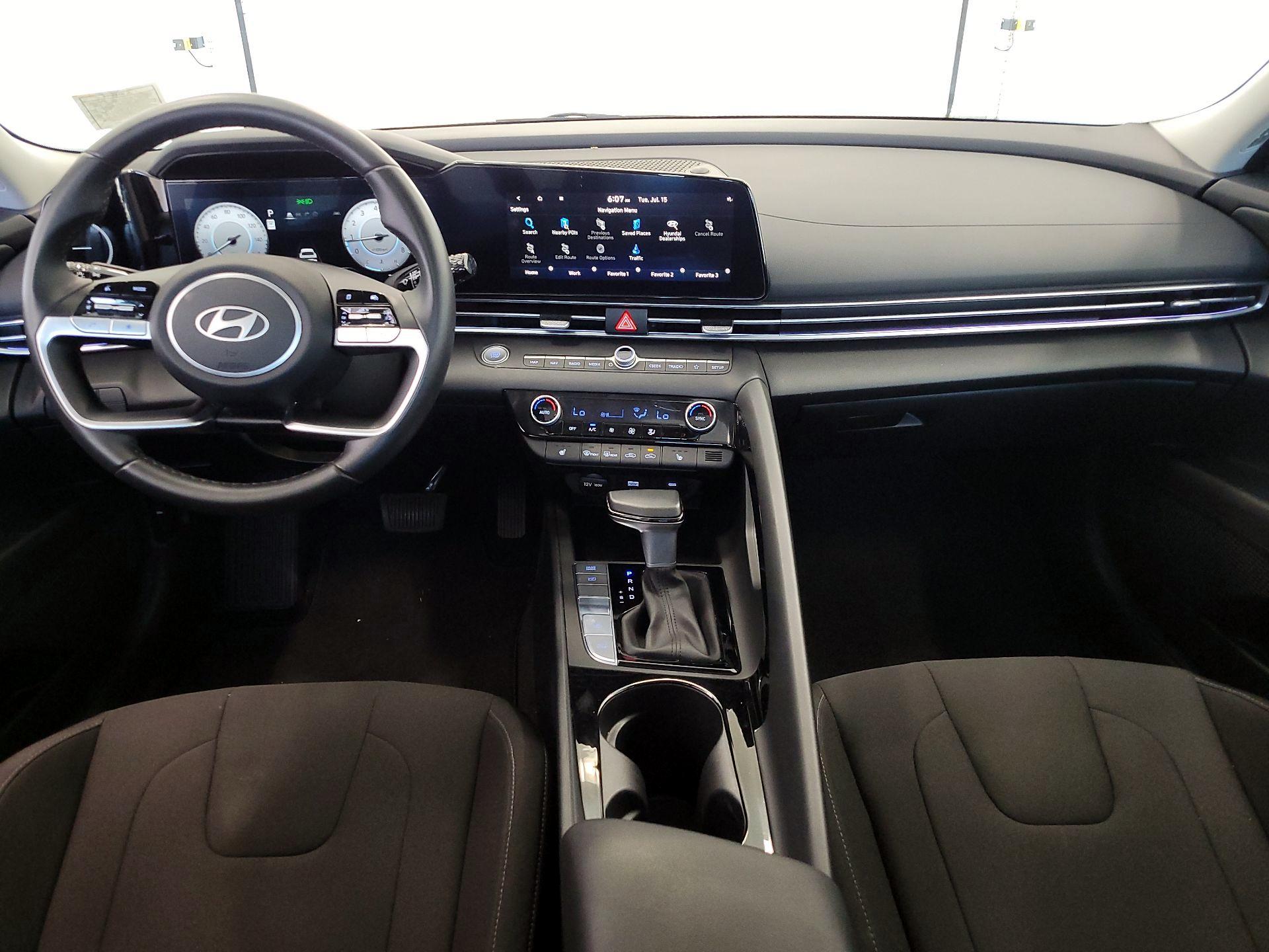 Thumbnail: 2024 Hyundai Elantra - 9