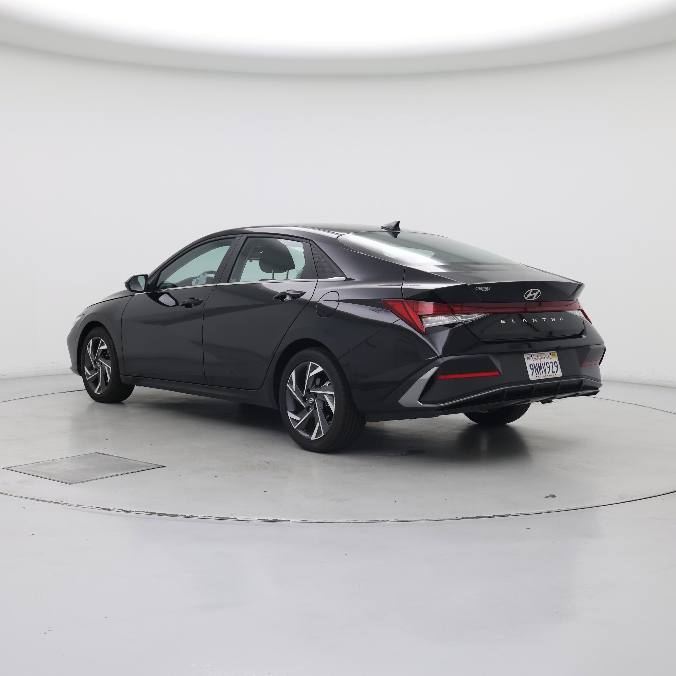 Thumbnail: 2024 Hyundai Elantra - 2