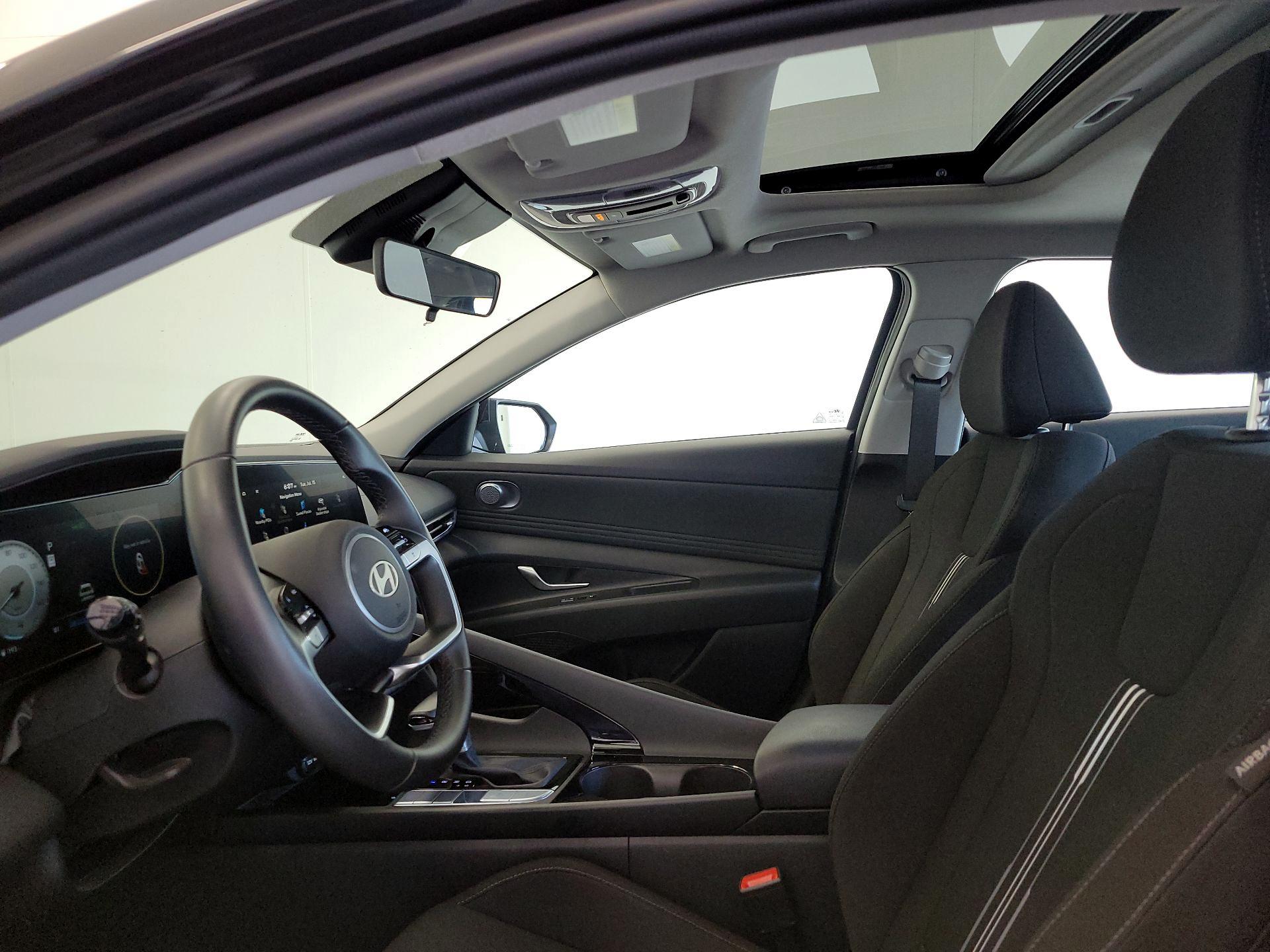 Thumbnail: 2024 Hyundai Elantra - 20