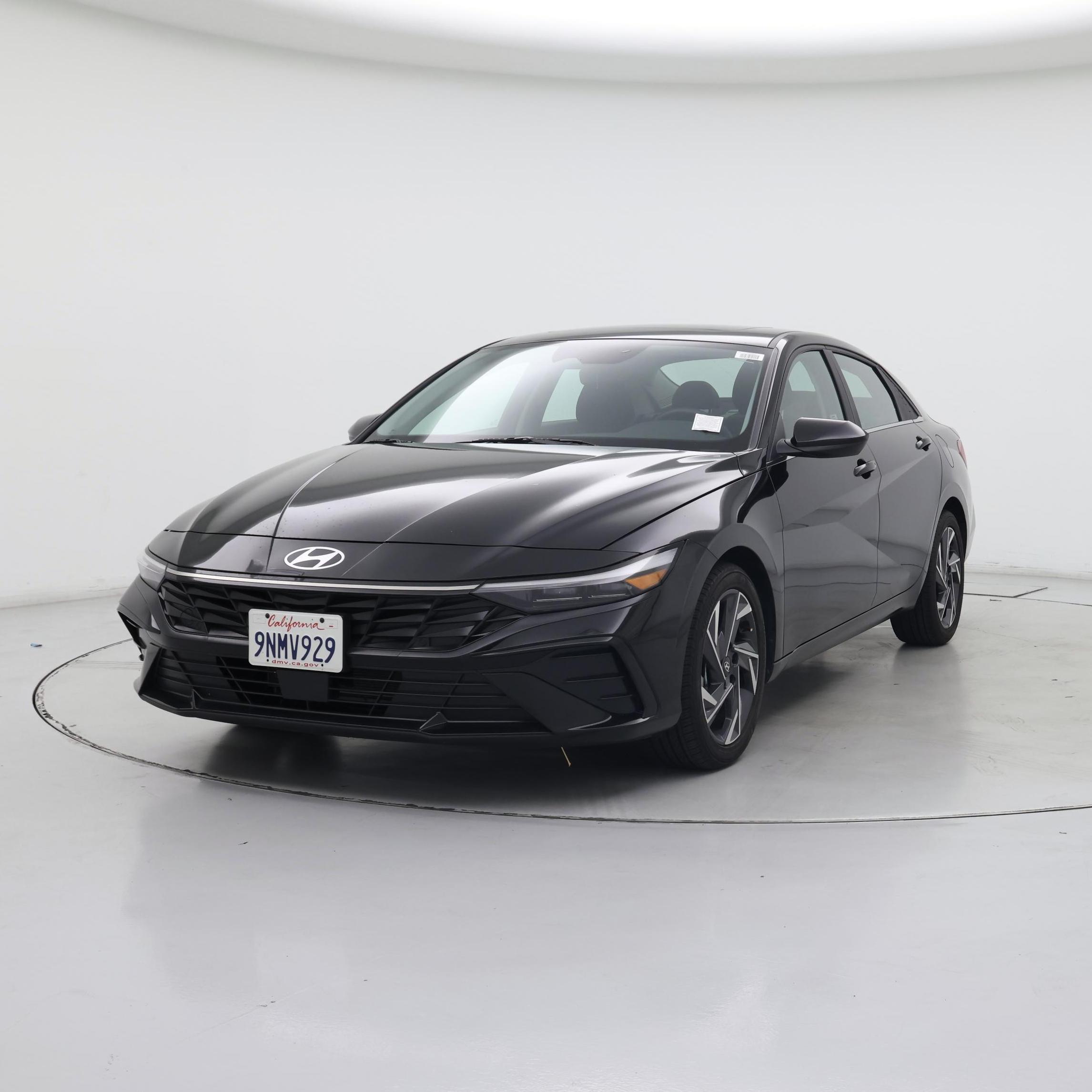 Thumbnail: 2024 Hyundai Elantra - 4