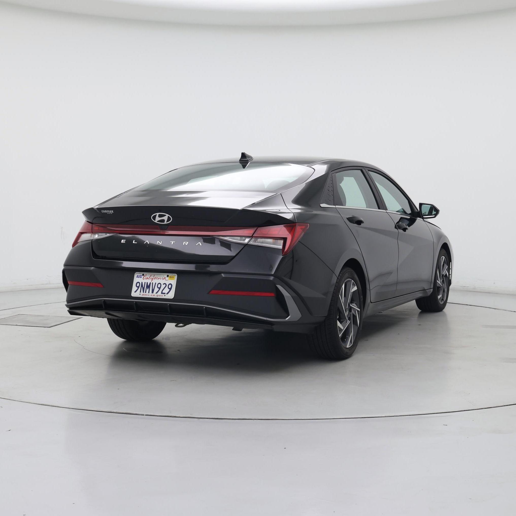 Thumbnail: 2024 Hyundai Elantra - 8