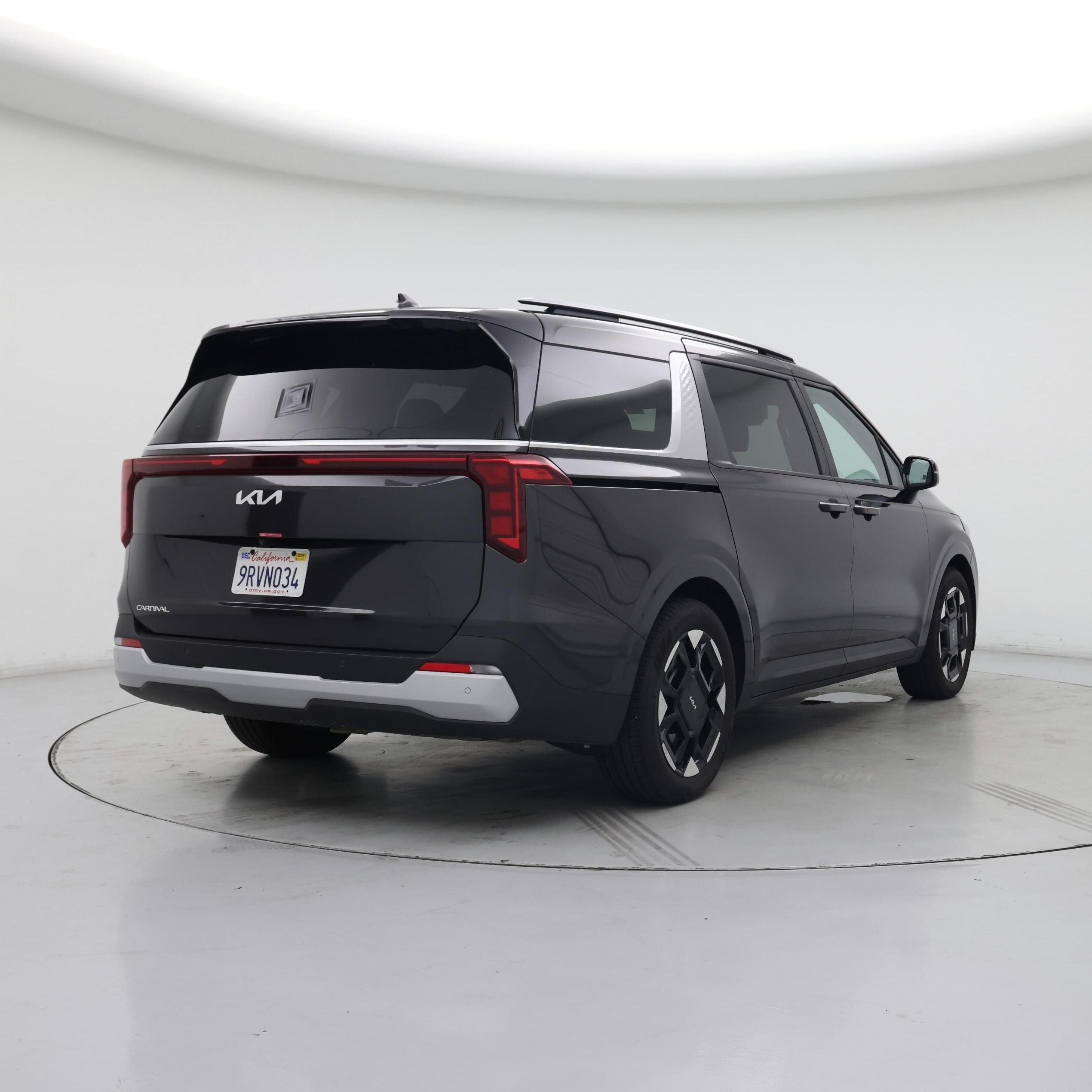 Thumbnail: 2025 Kia Carnival - 8