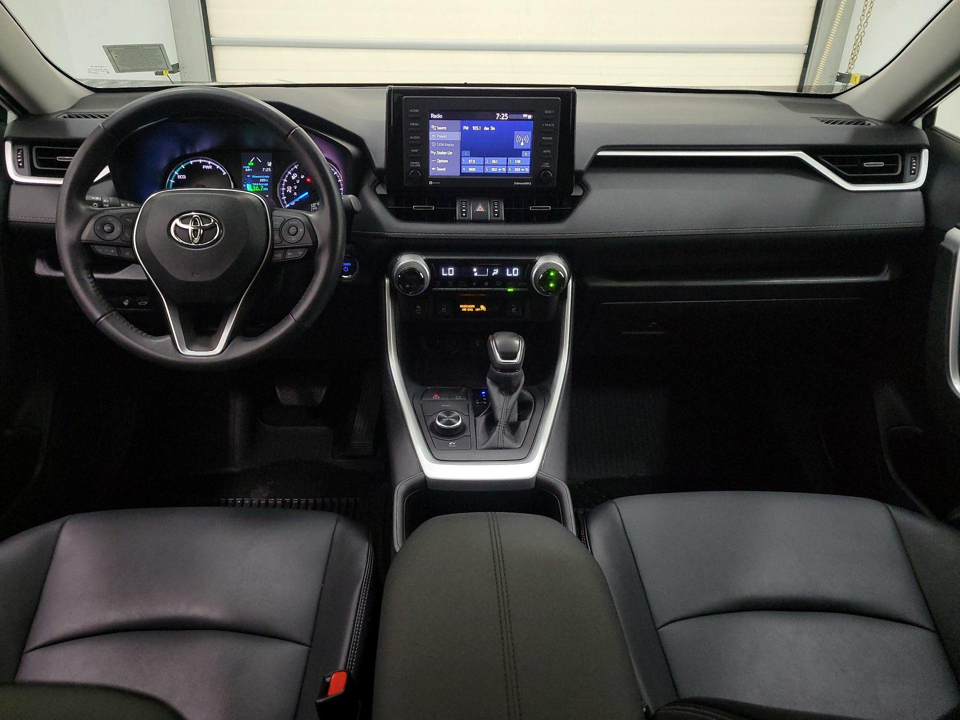 Thumbnail: 2022 Toyota RAV4 - 9
