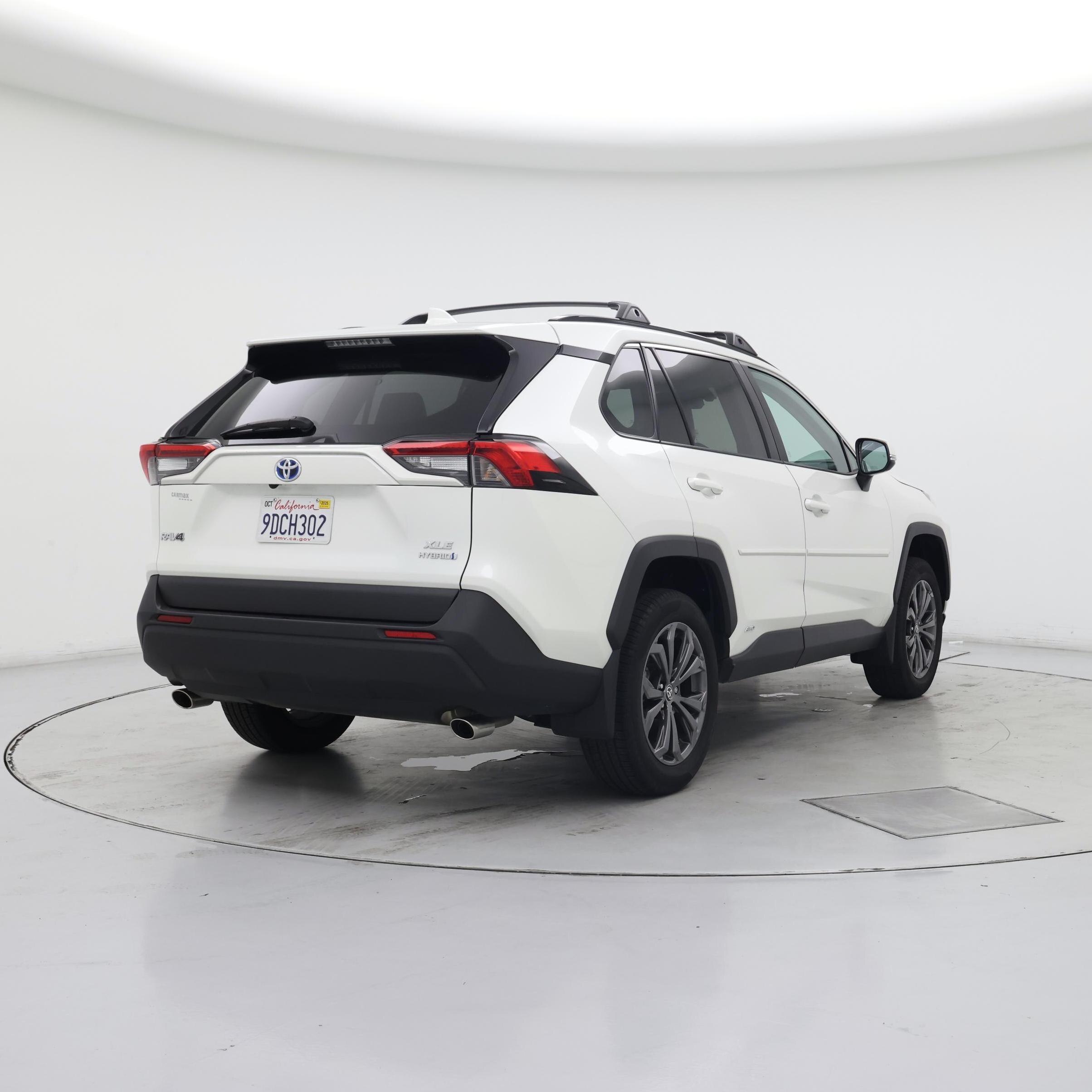 Thumbnail: 2022 Toyota RAV4 - 8
