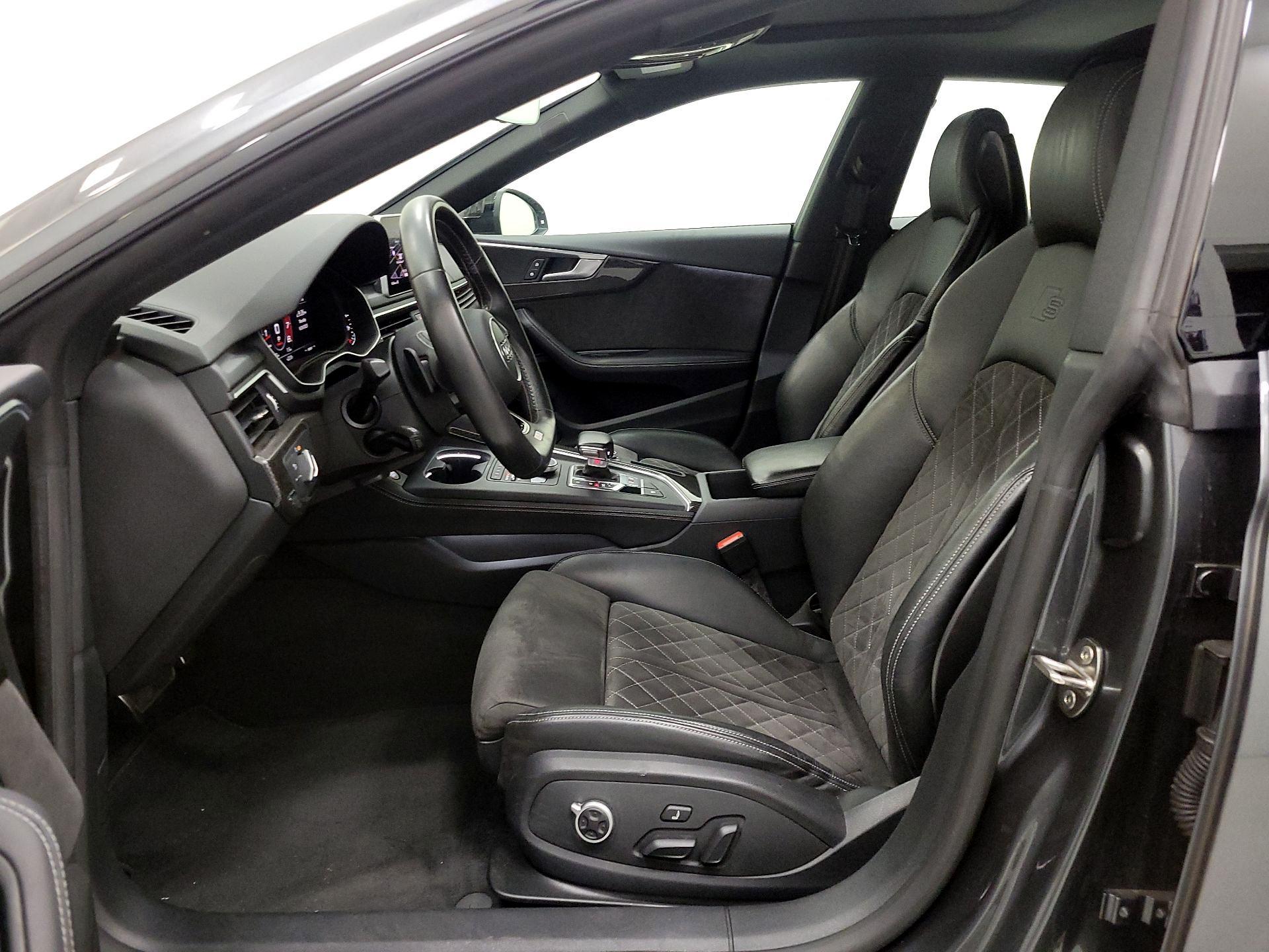 Thumbnail: 2019 Audi S5 - 11