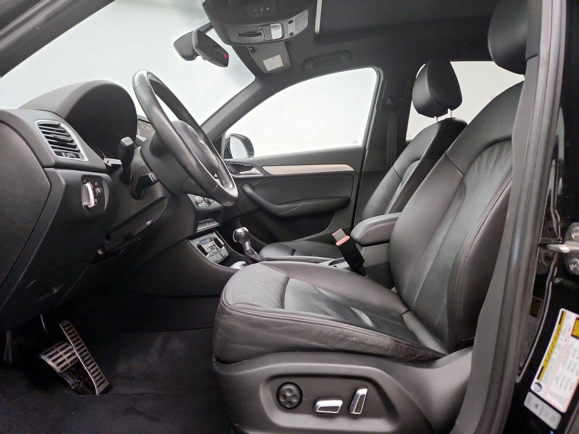 Thumbnail: 2018 Audi Q3 - 11