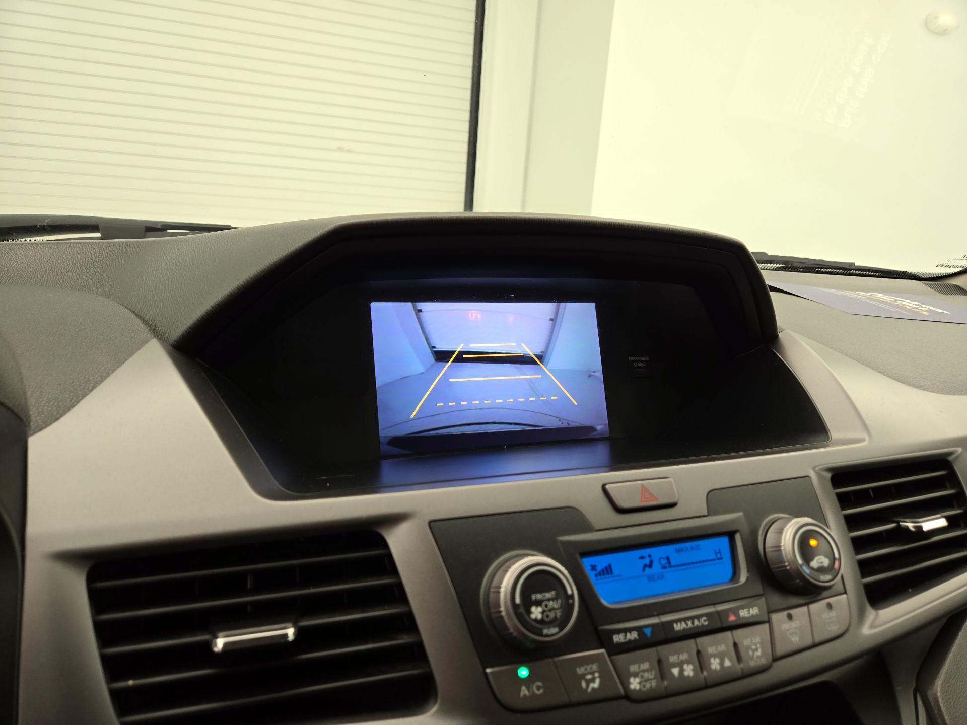 Thumbnail: 2013 Honda Odyssey - 14