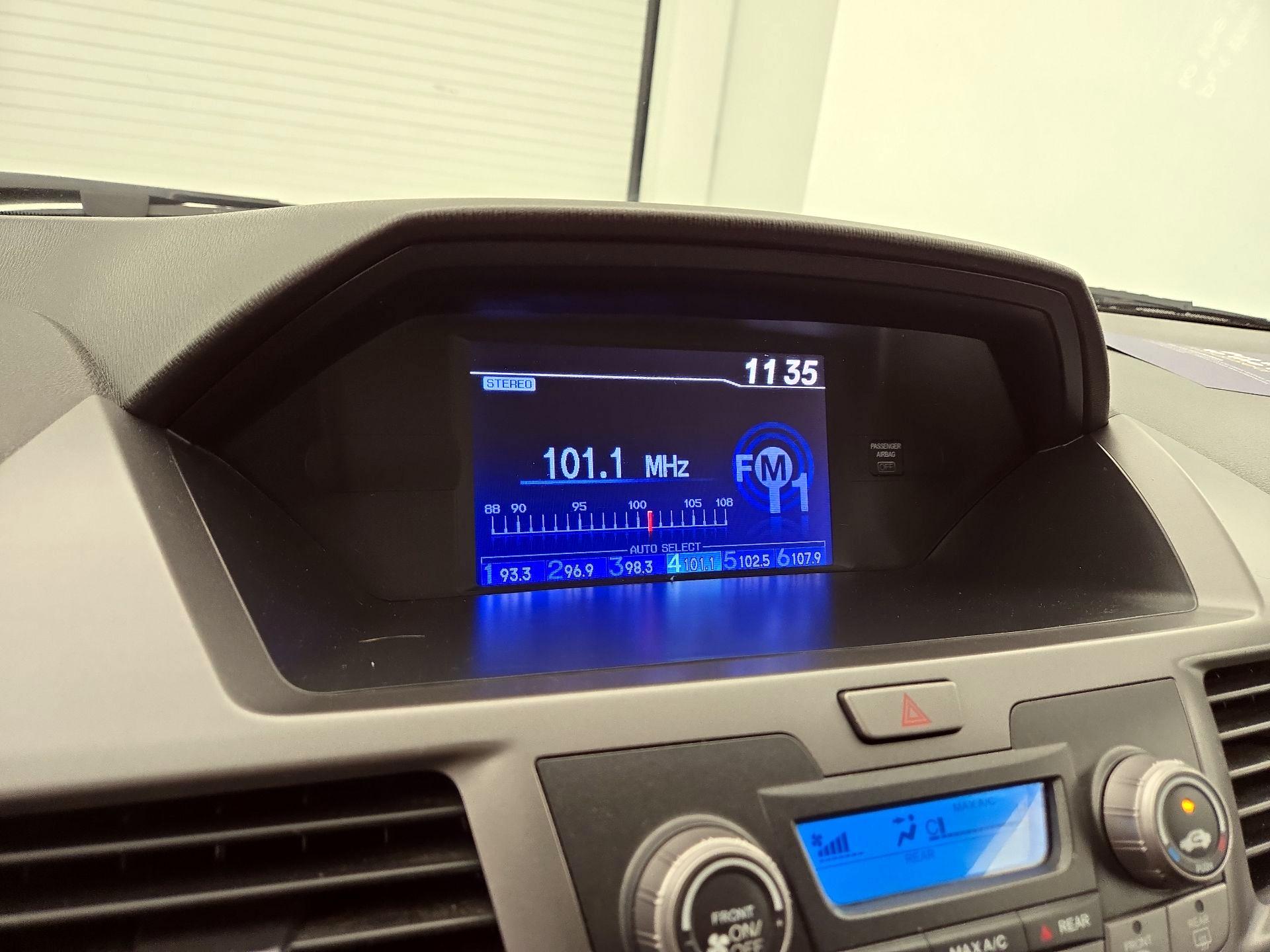 Thumbnail: 2013 Honda Odyssey - 15