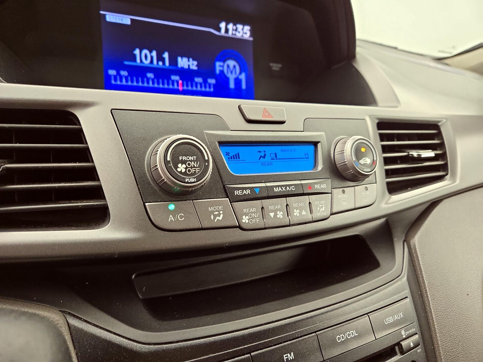 Thumbnail: 2013 Honda Odyssey - 16