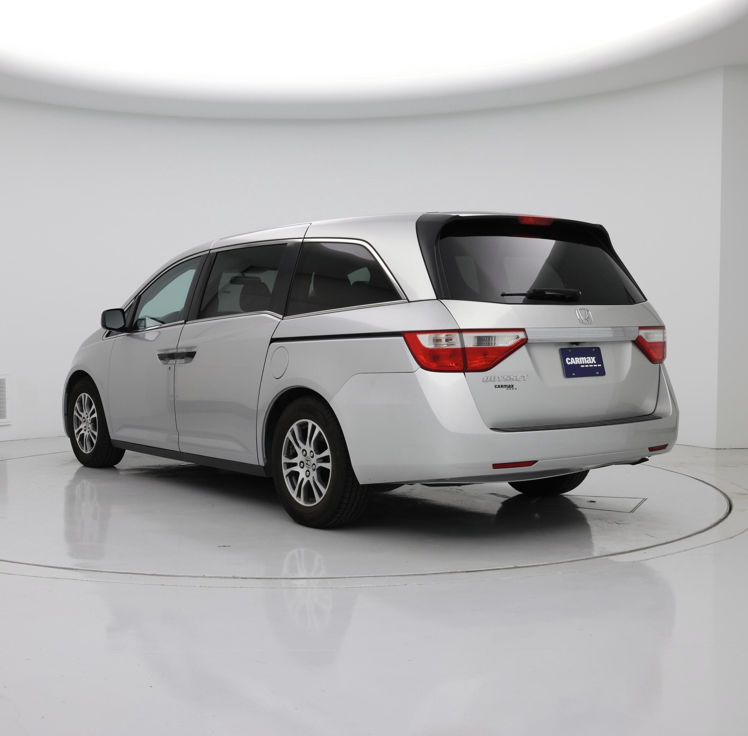 Thumbnail: 2013 Honda Odyssey - 2