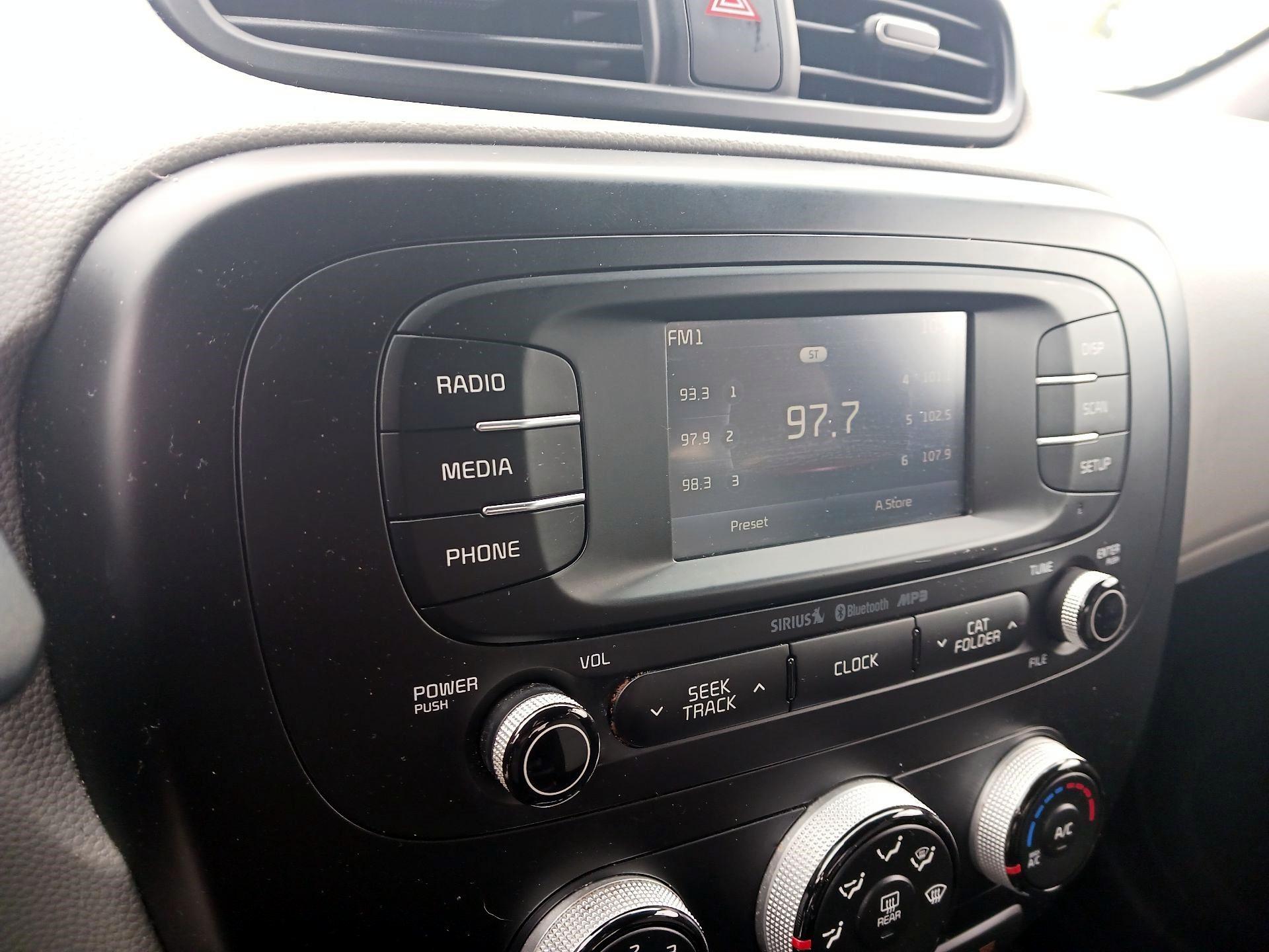 Thumbnail: 2016 Kia Soul - 13