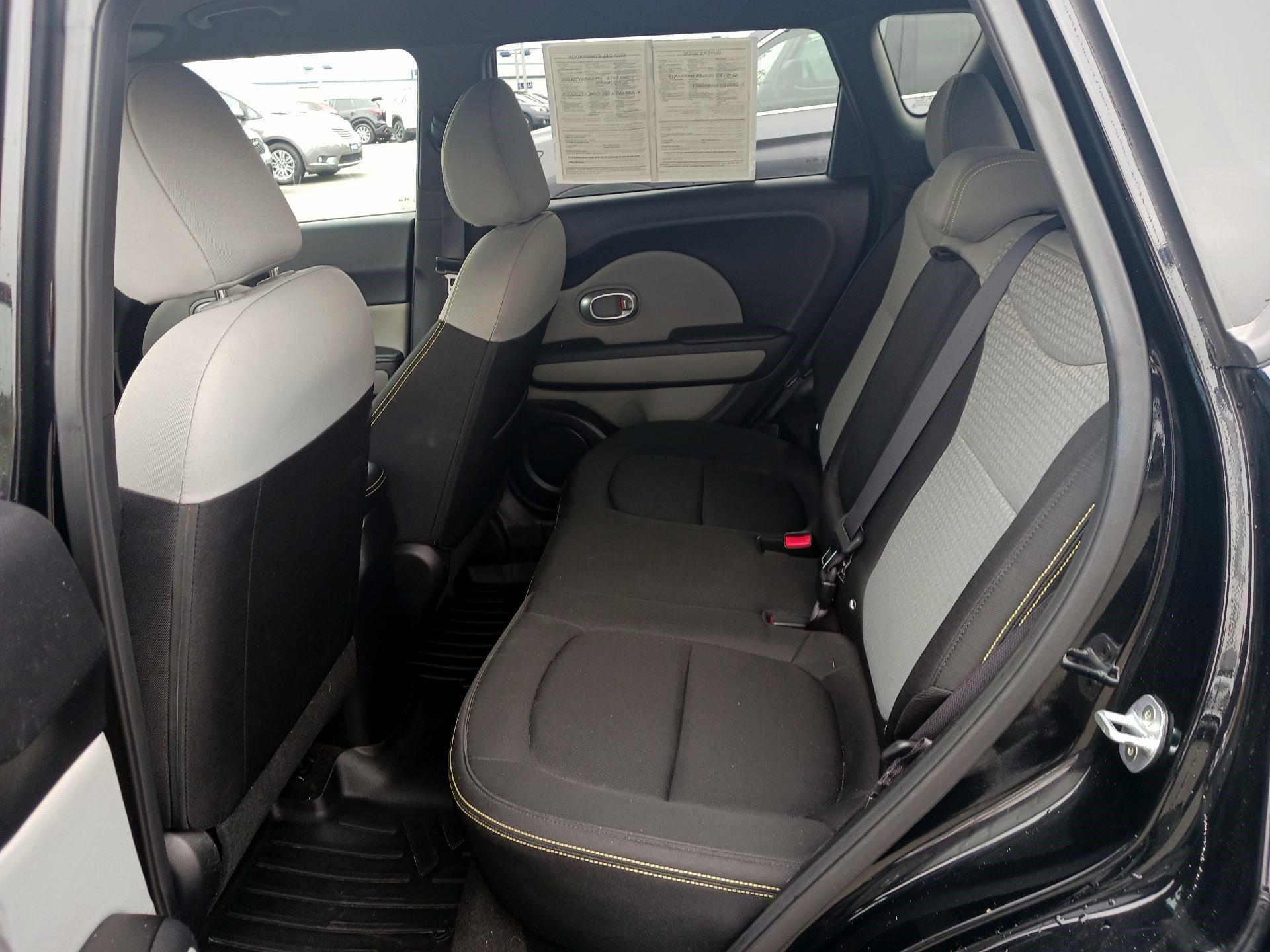 Thumbnail: 2016 Kia Soul - 17