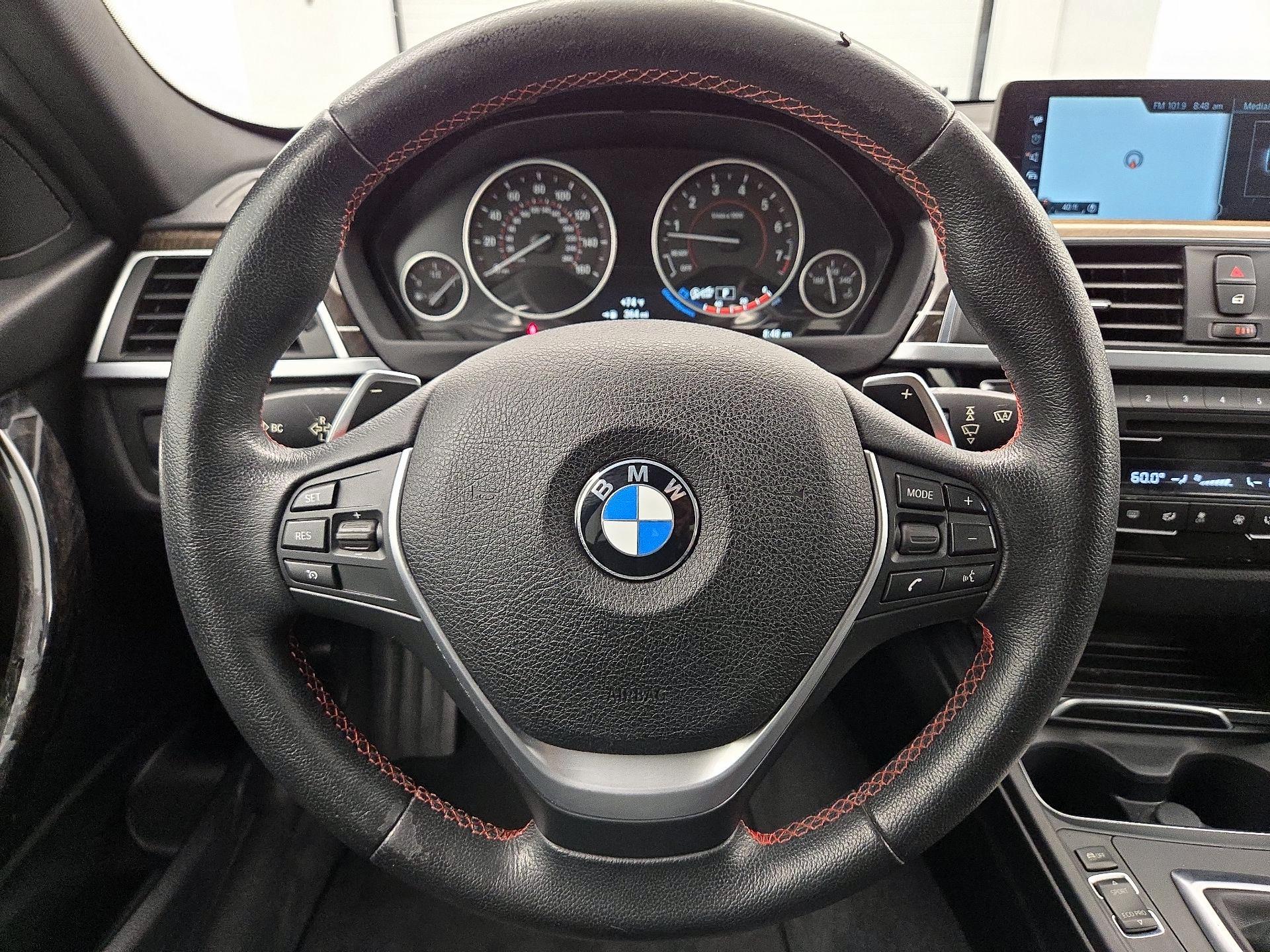Thumbnail: 2017 BMW 3 Series - 10