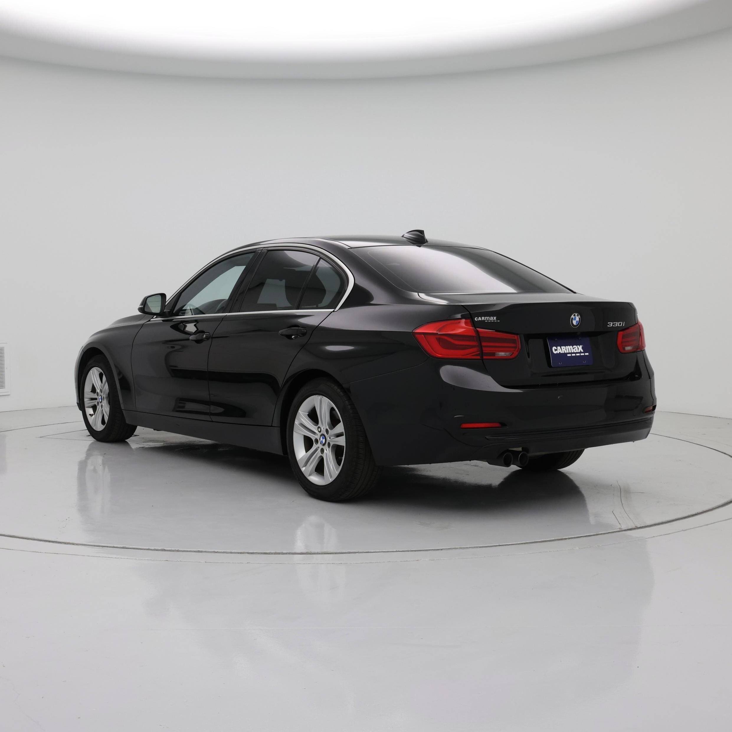 Thumbnail: 2017 BMW 3 Series - 2