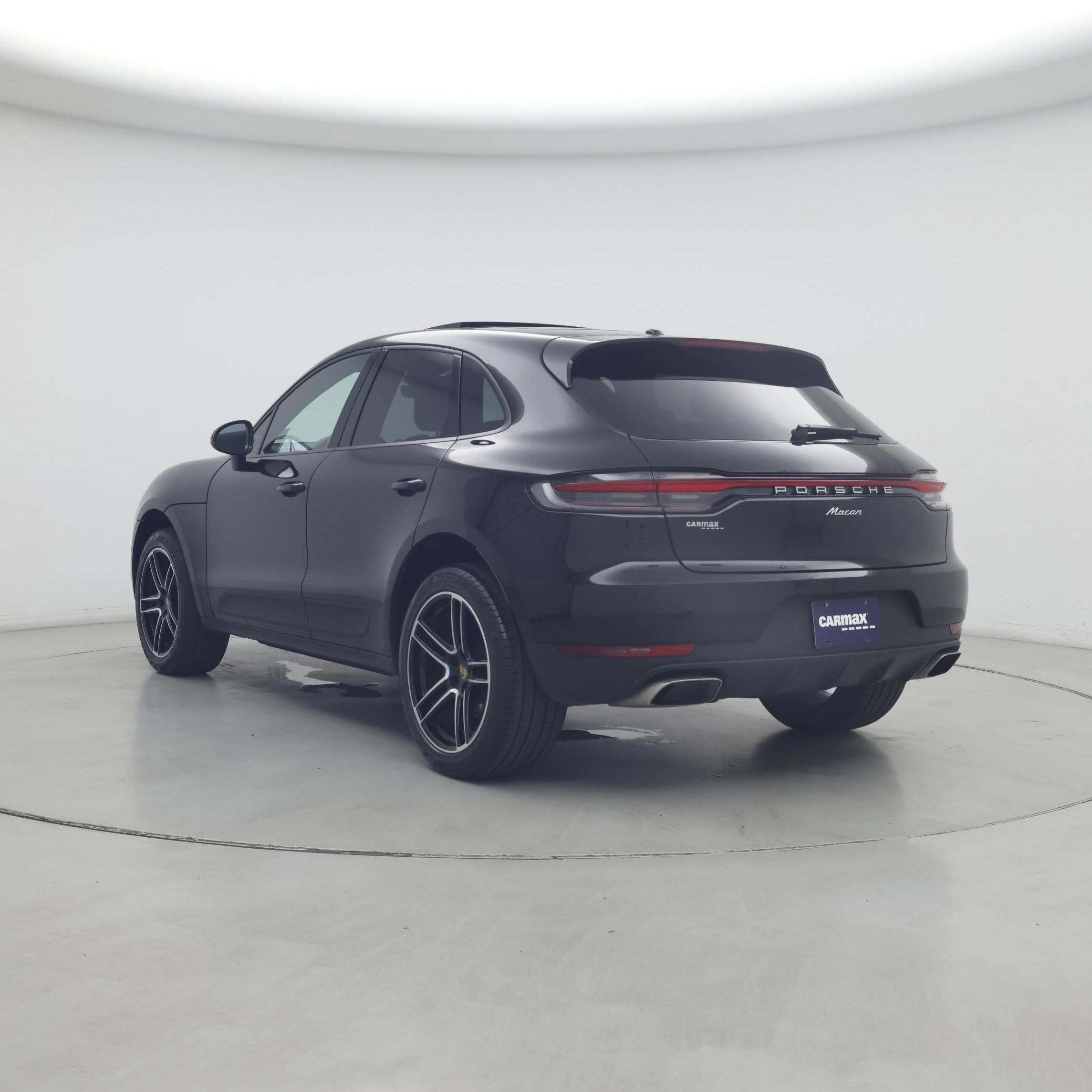 Thumbnail: 2021 Porsche Macan - 2