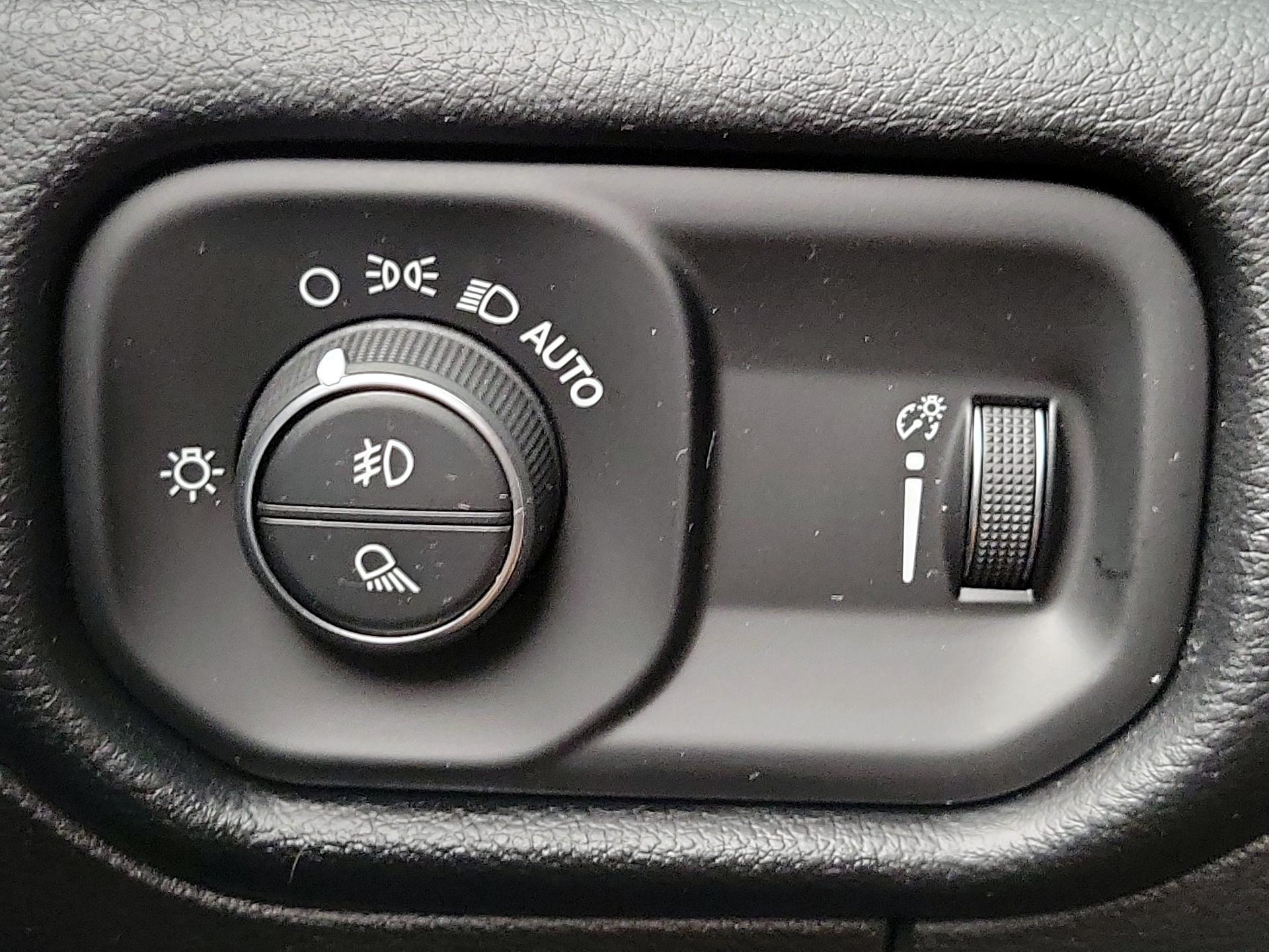 Thumbnail: 2021 RAM 1500 - 13
