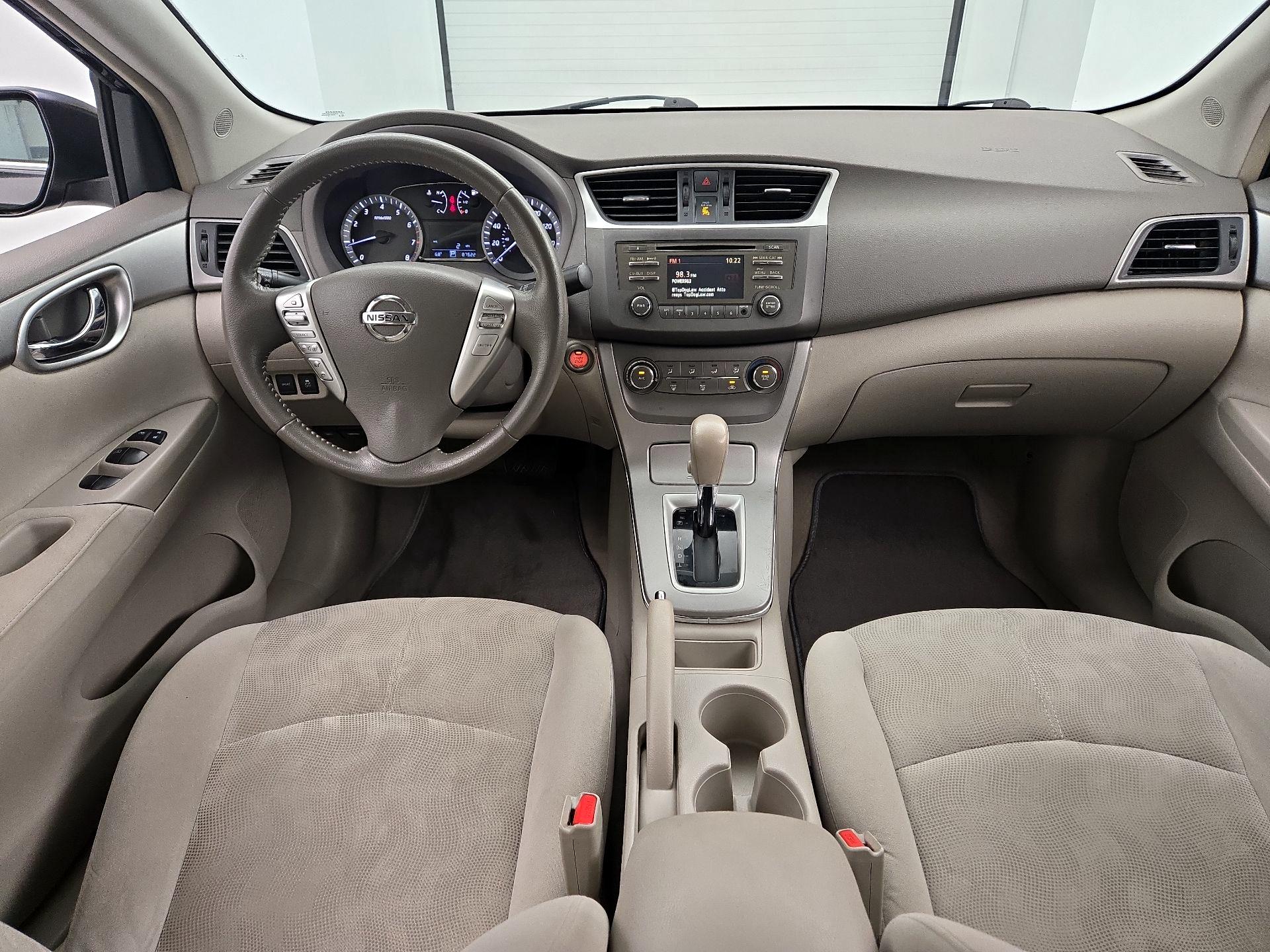 Thumbnail: 2013 Nissan Sentra - 9