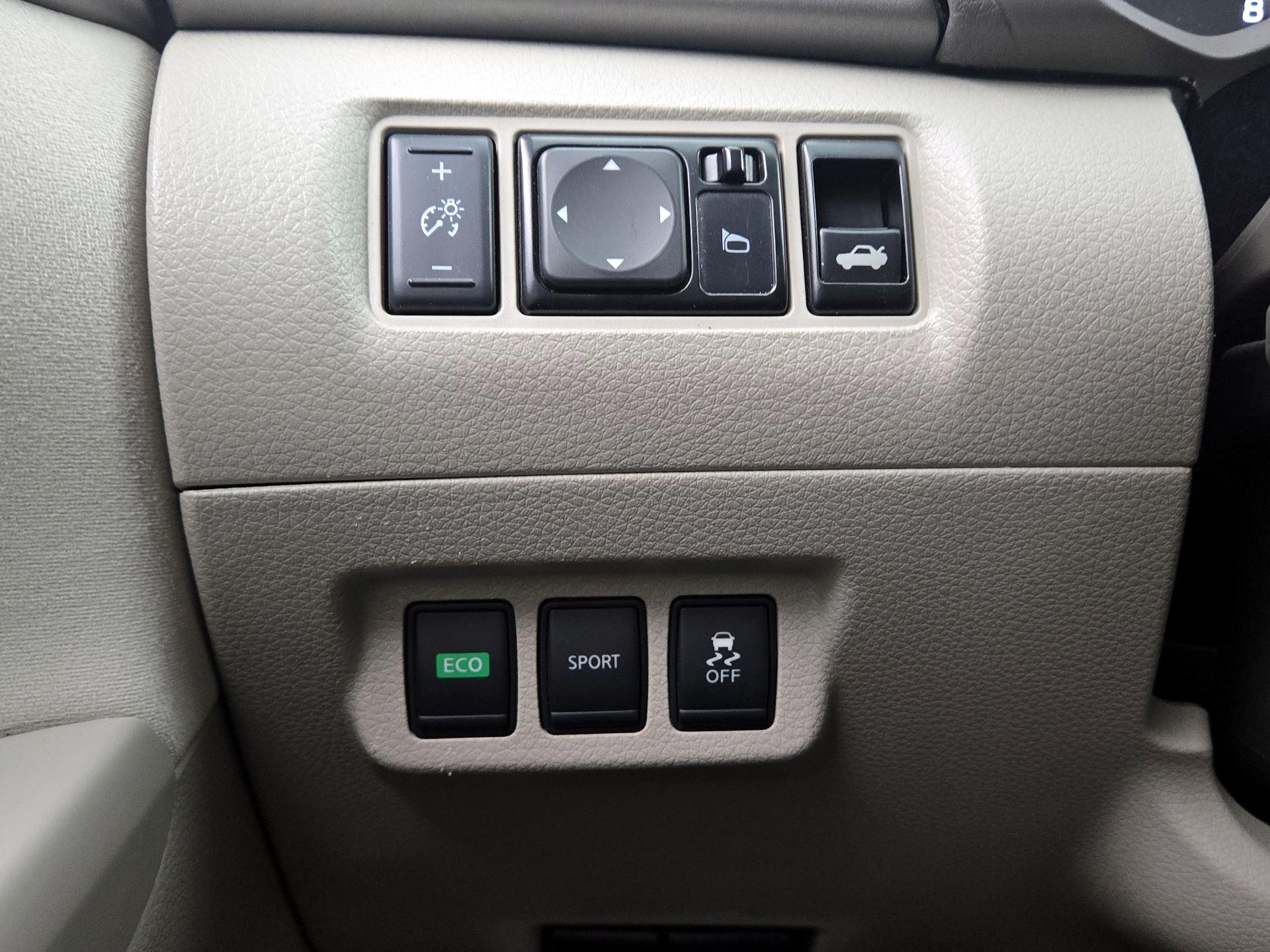 Thumbnail: 2013 Nissan Sentra - 13