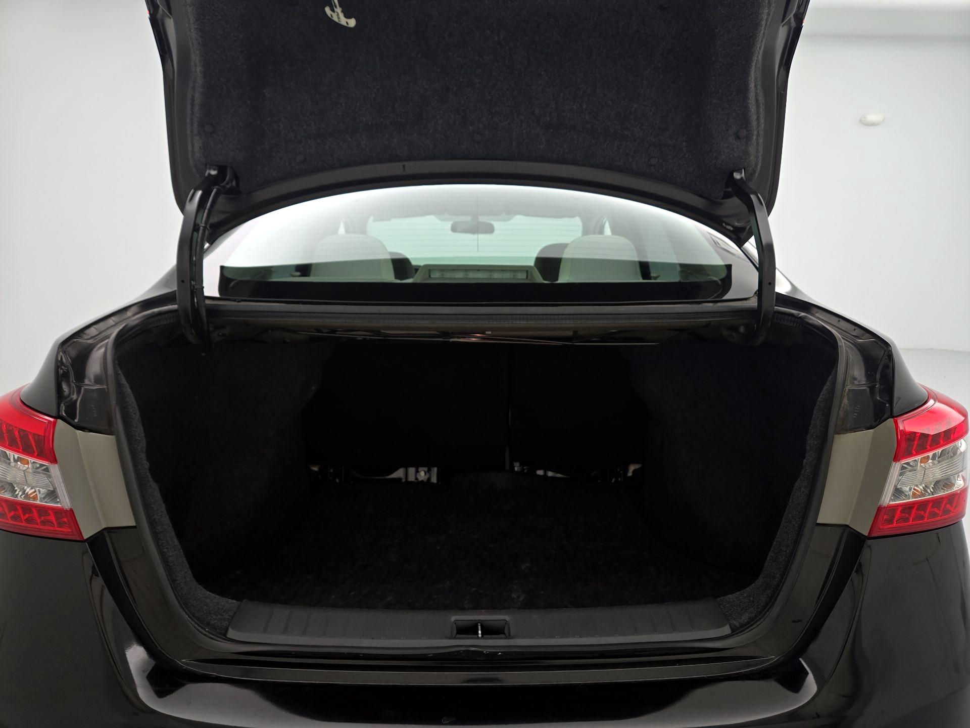 Thumbnail: 2013 Nissan Sentra - 19