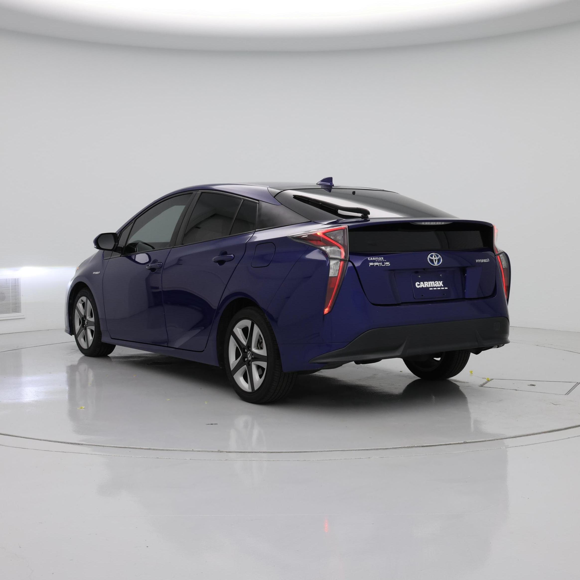 Thumbnail: 2017 Toyota Prius - 2